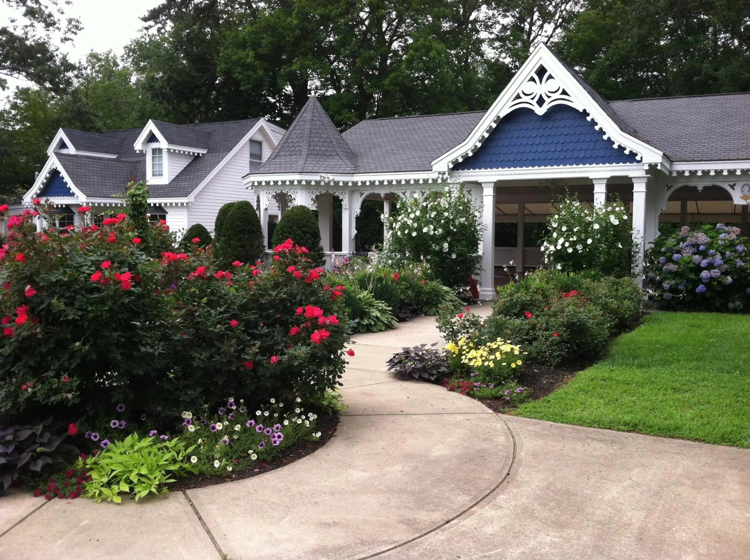 Garden in Victoria Inn