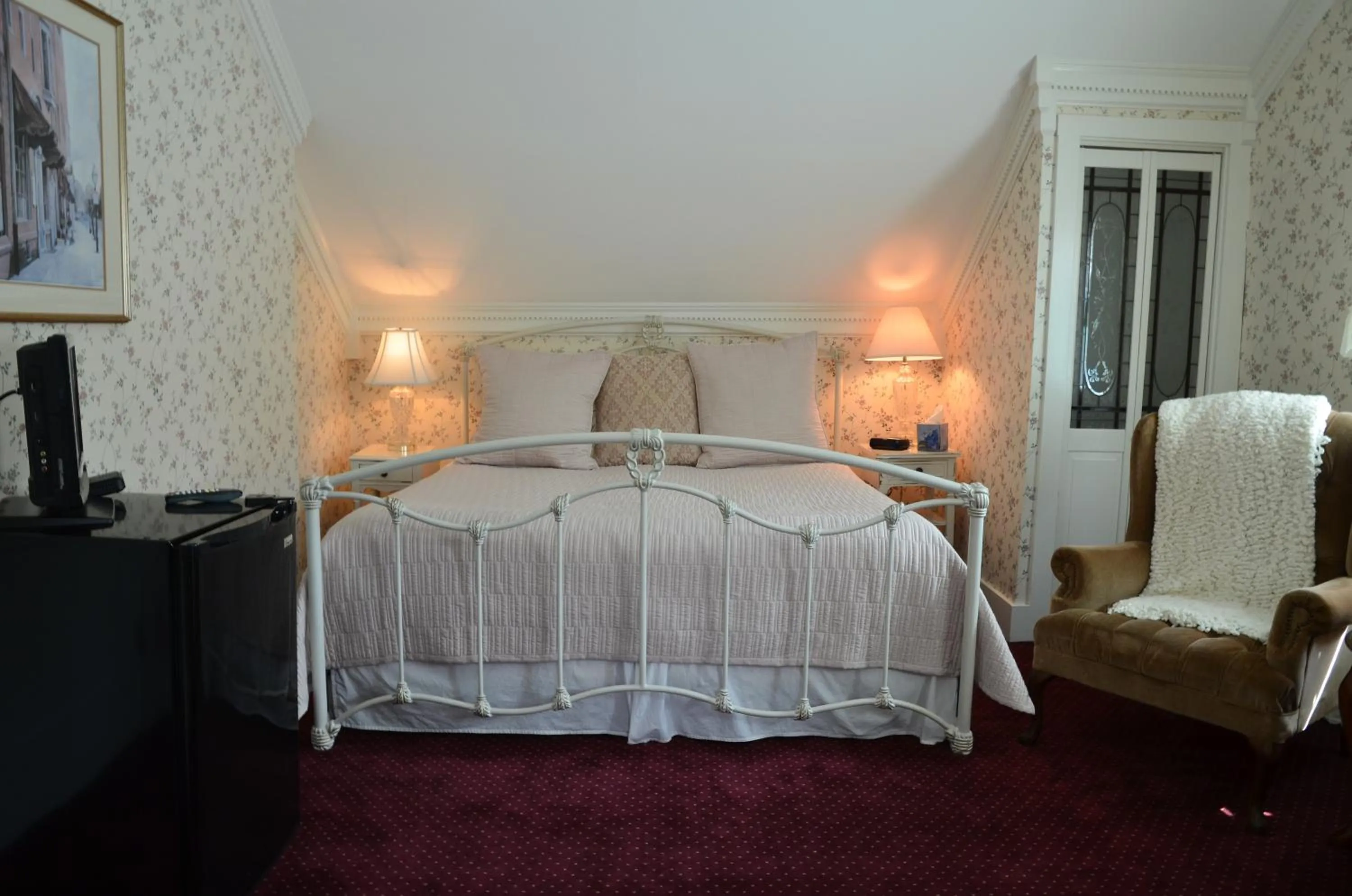 Bedroom, Bed in Victoria Inn