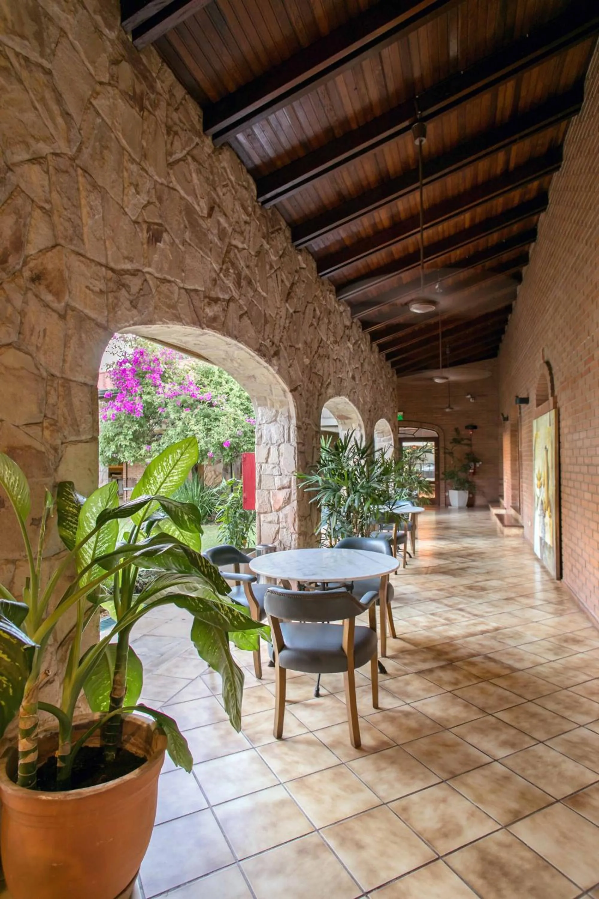 Las Lomas Casa Hotel