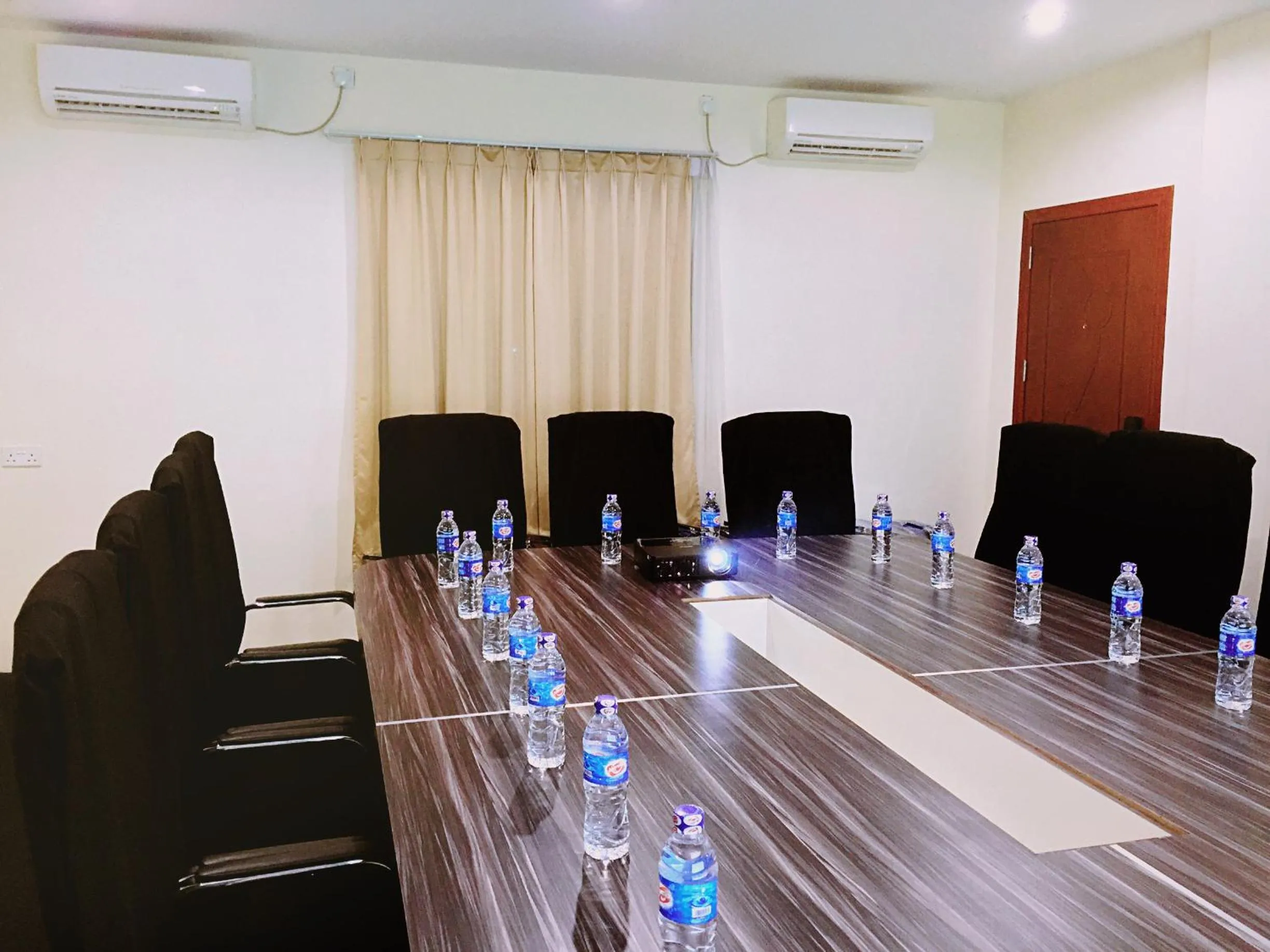 Meeting/conference room in De Best Hotel