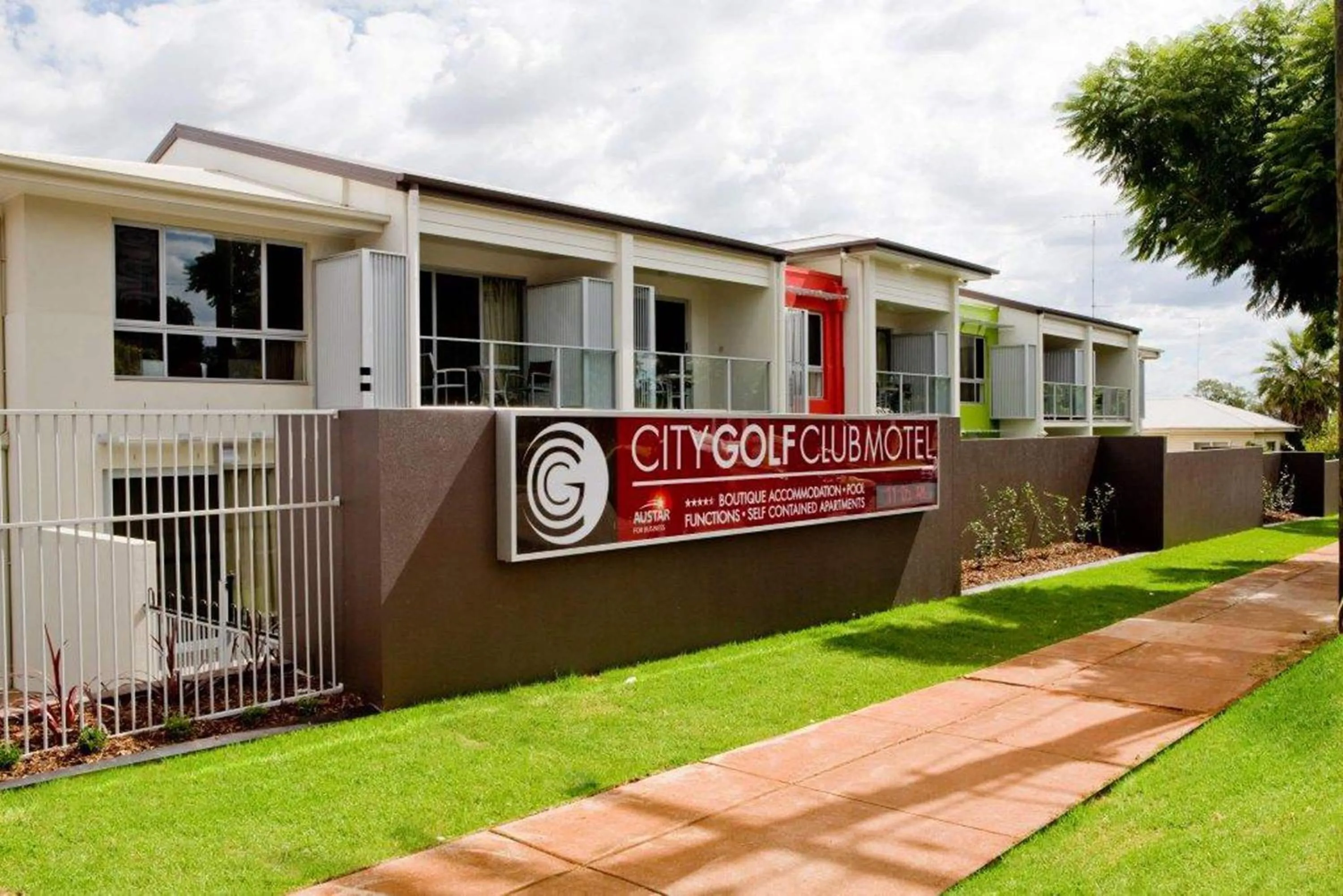 Property building in City Golf Club Motel