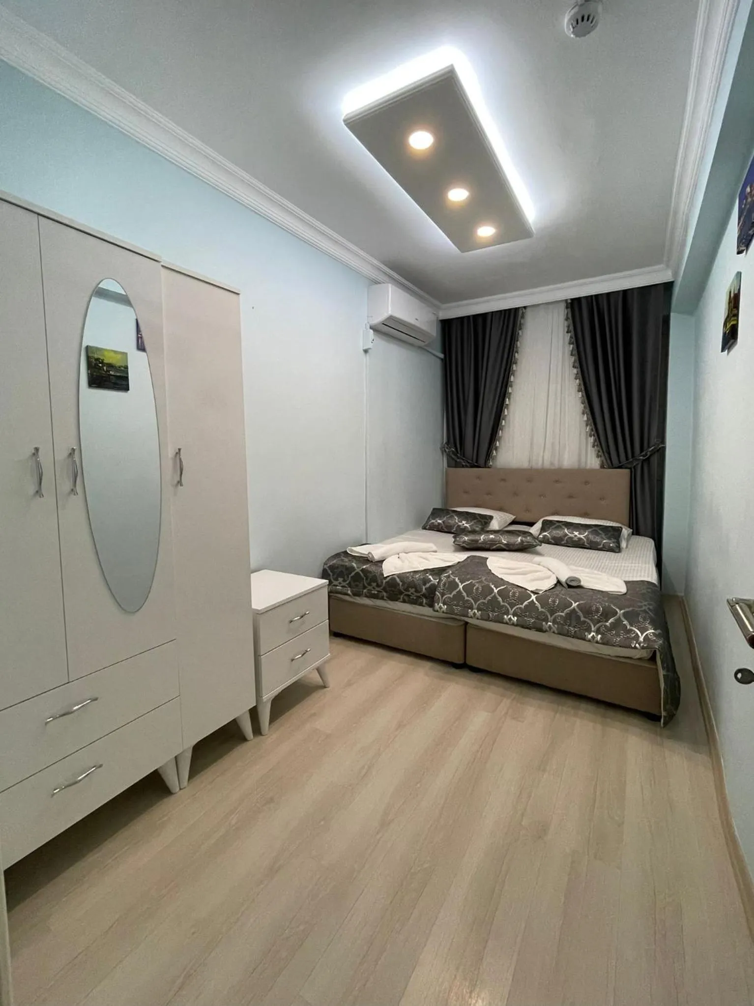 Bedroom in HagiaSophia Donat Suites