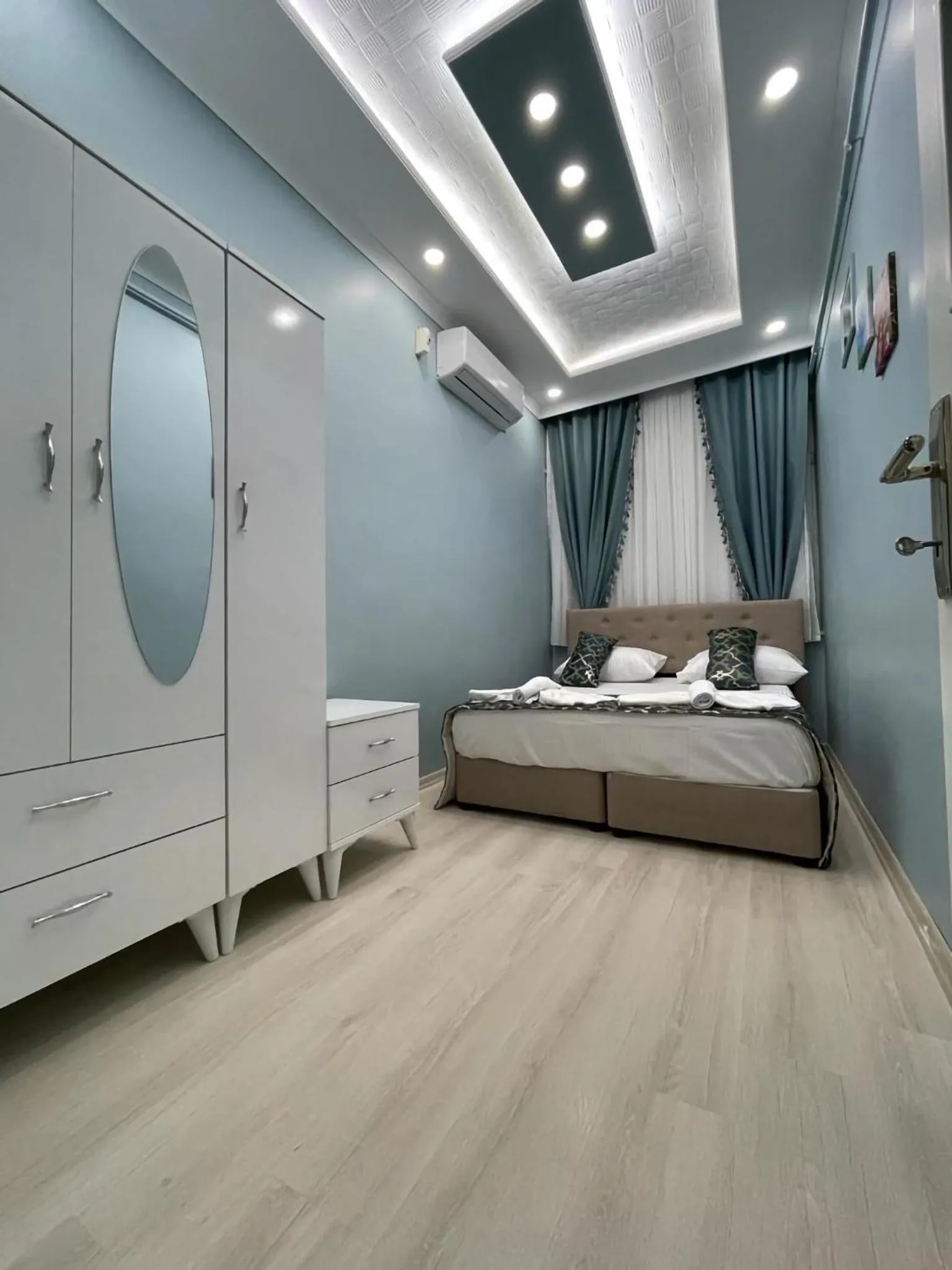 Bed in HagiaSophia Donat Suites