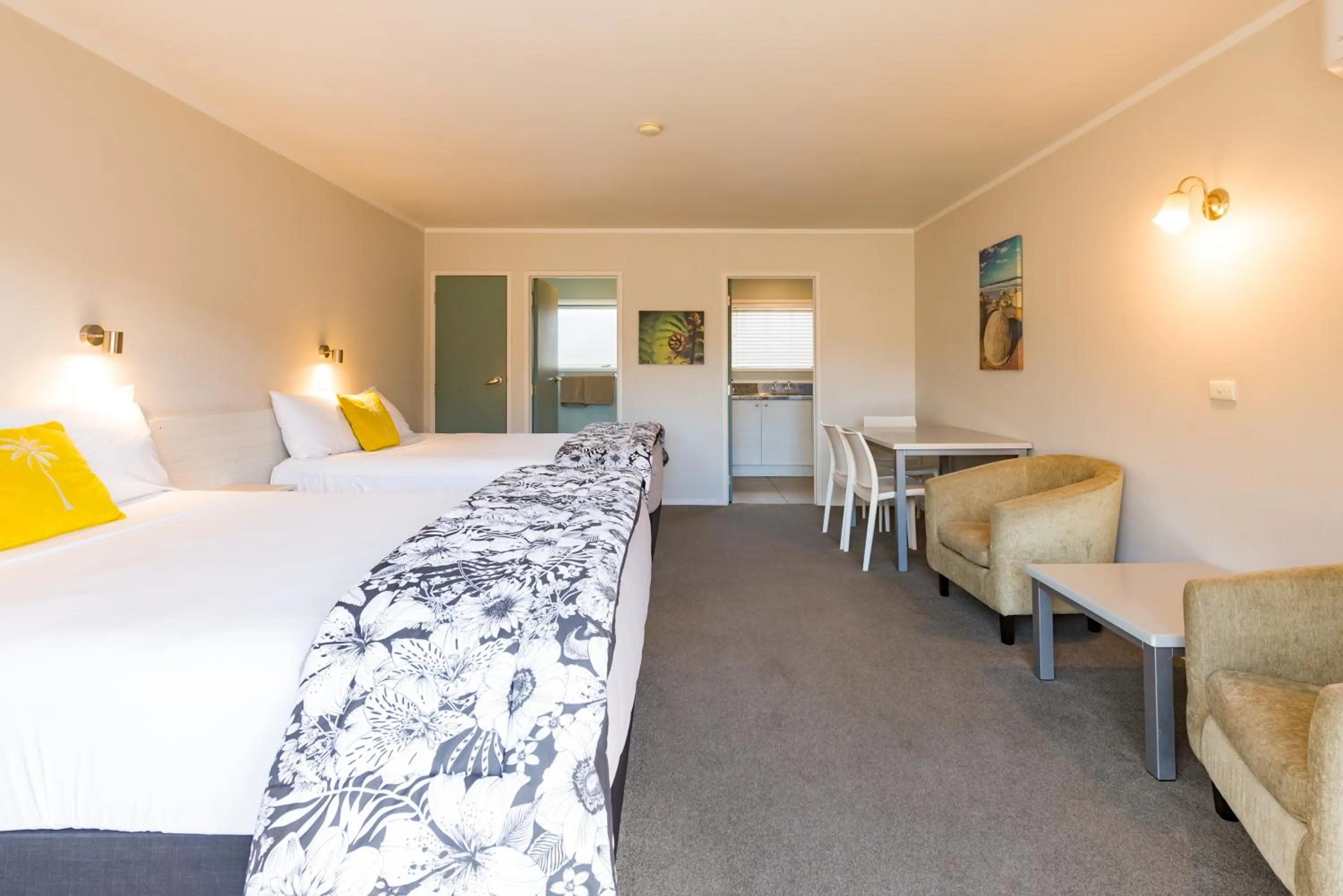 Bed in Averill Court Motel