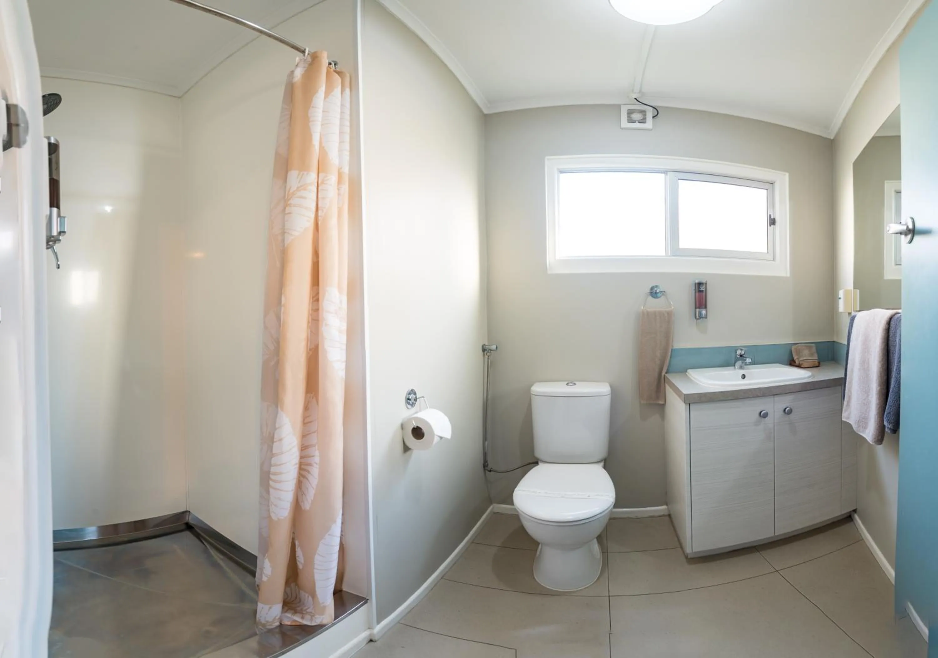 Shower in Averill Court Motel