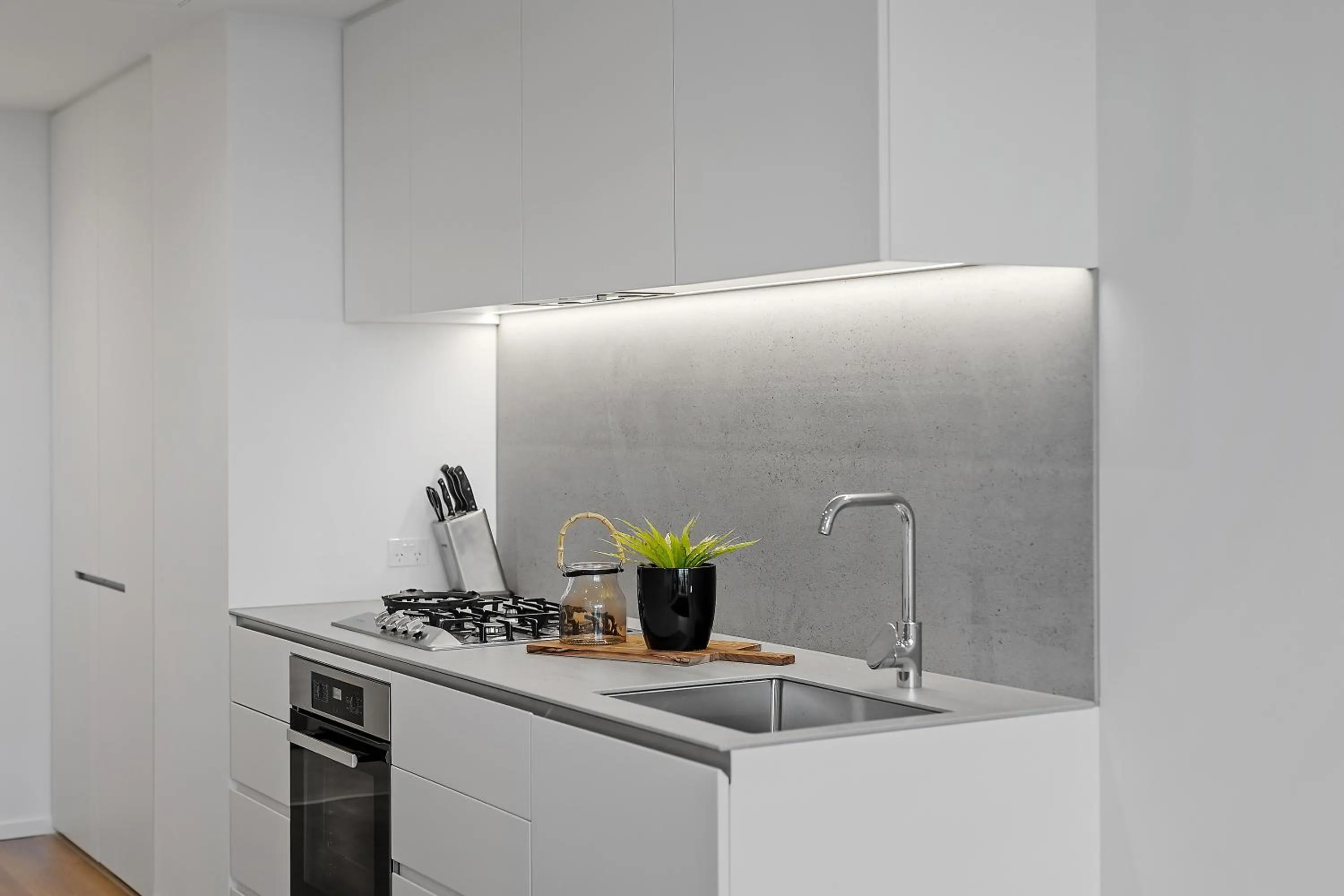 Kitchen or kitchenette in CLLIX Australia 108 Apartments