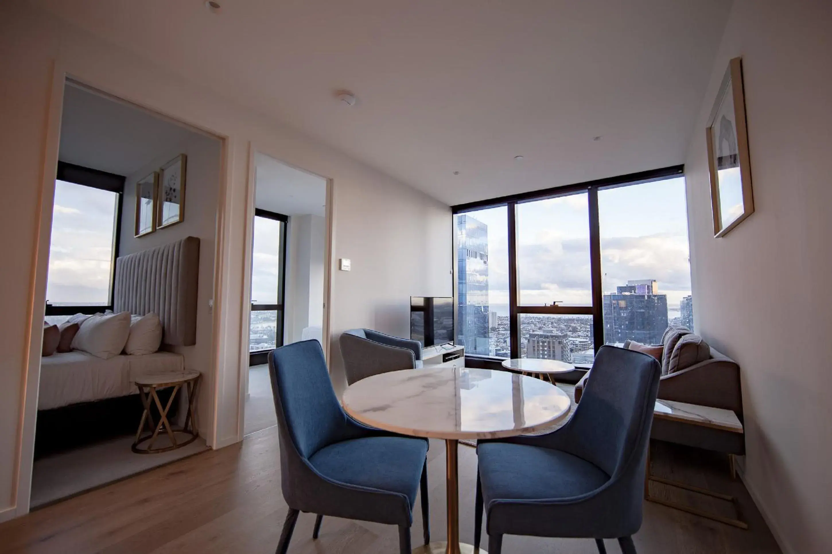 TV and multimedia, Bed in CLLIX Australia 108 Apartments TV and multimedia, Bed in CLLIX Australia 108 Apartments