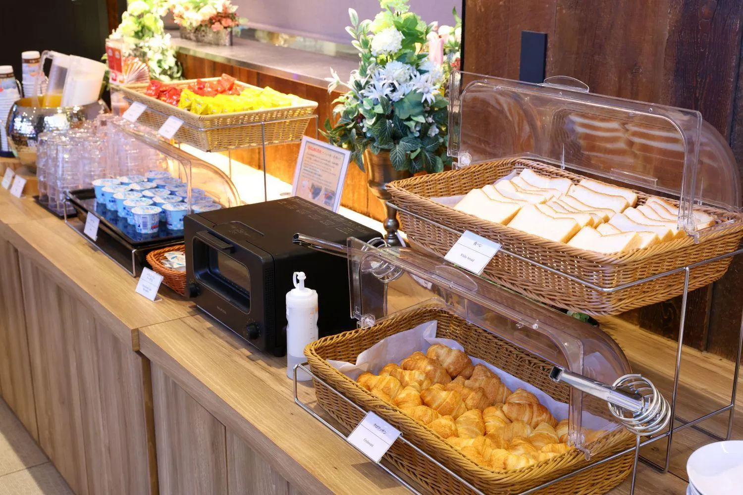 Buffet breakfast in global cabin Yokohama Chinatown