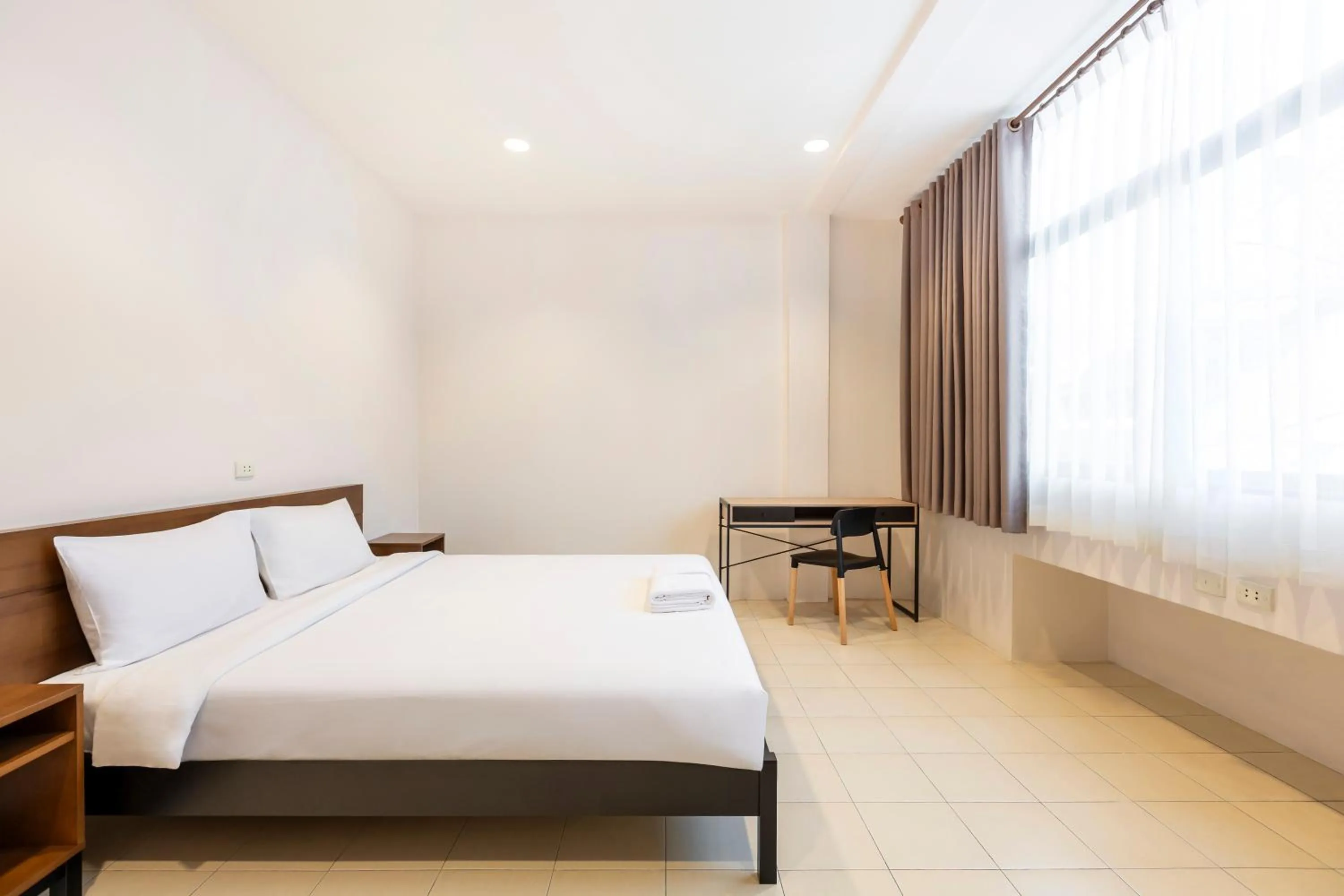 Bedroom, Bed in Teja Hotel