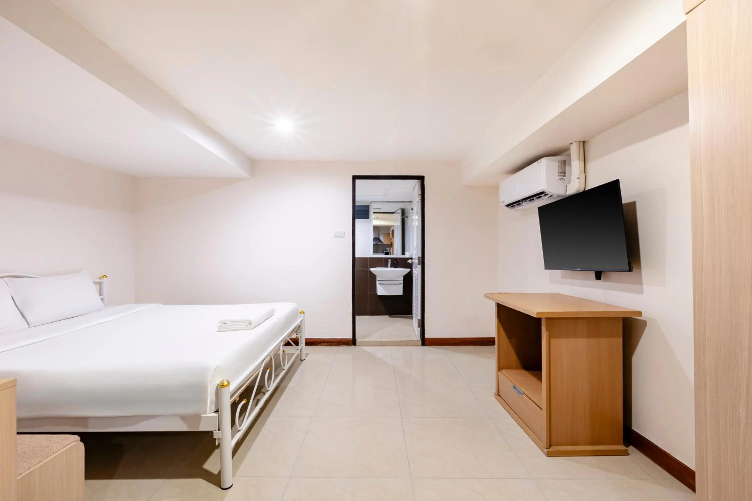 Bedroom, Bed in Teja Hotel