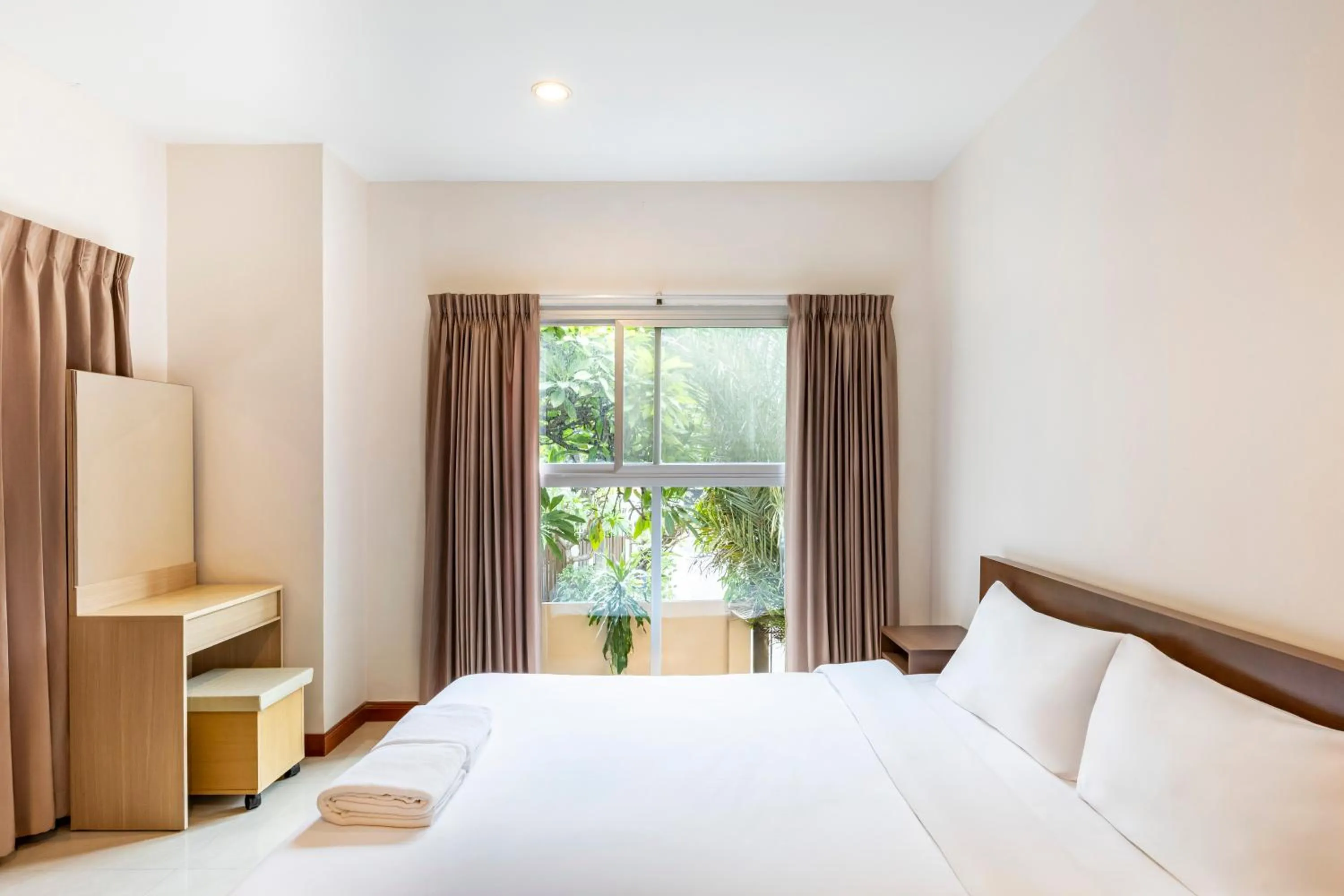 Bedroom, Bed in Teja Hotel