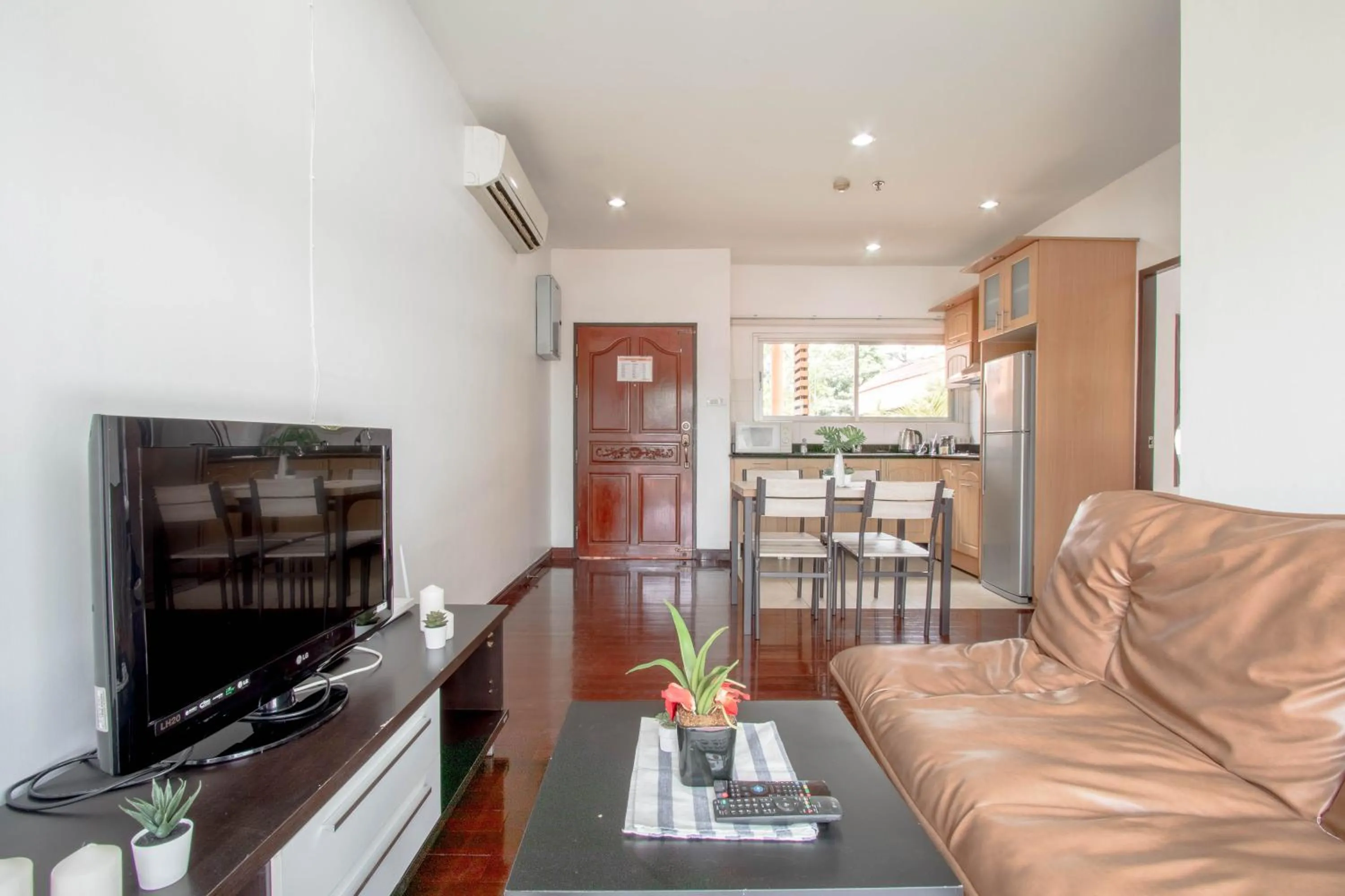 Two Bedroom Apartment Poolside in Teja Hotel