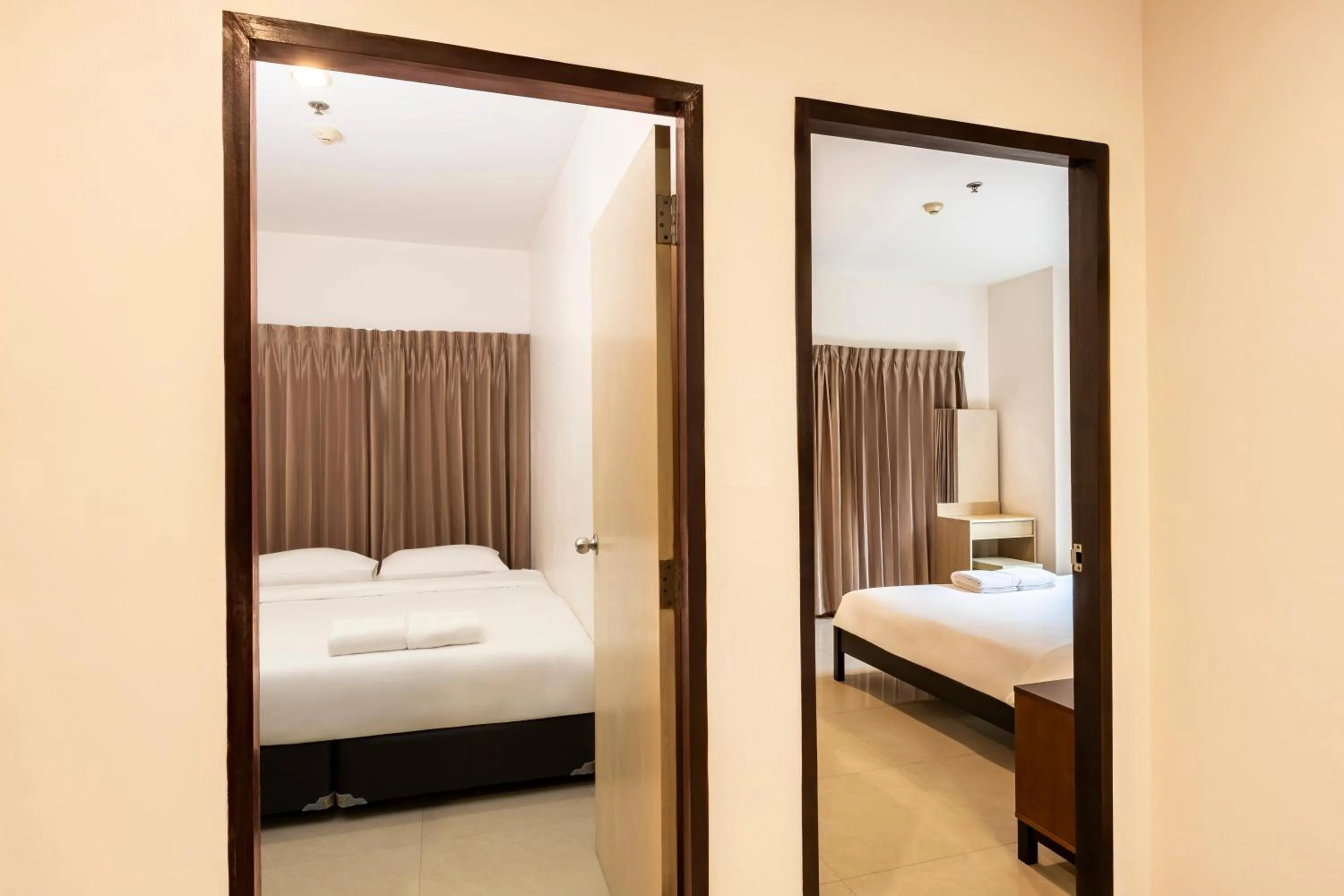 Bedroom, Bed in Teja Hotel