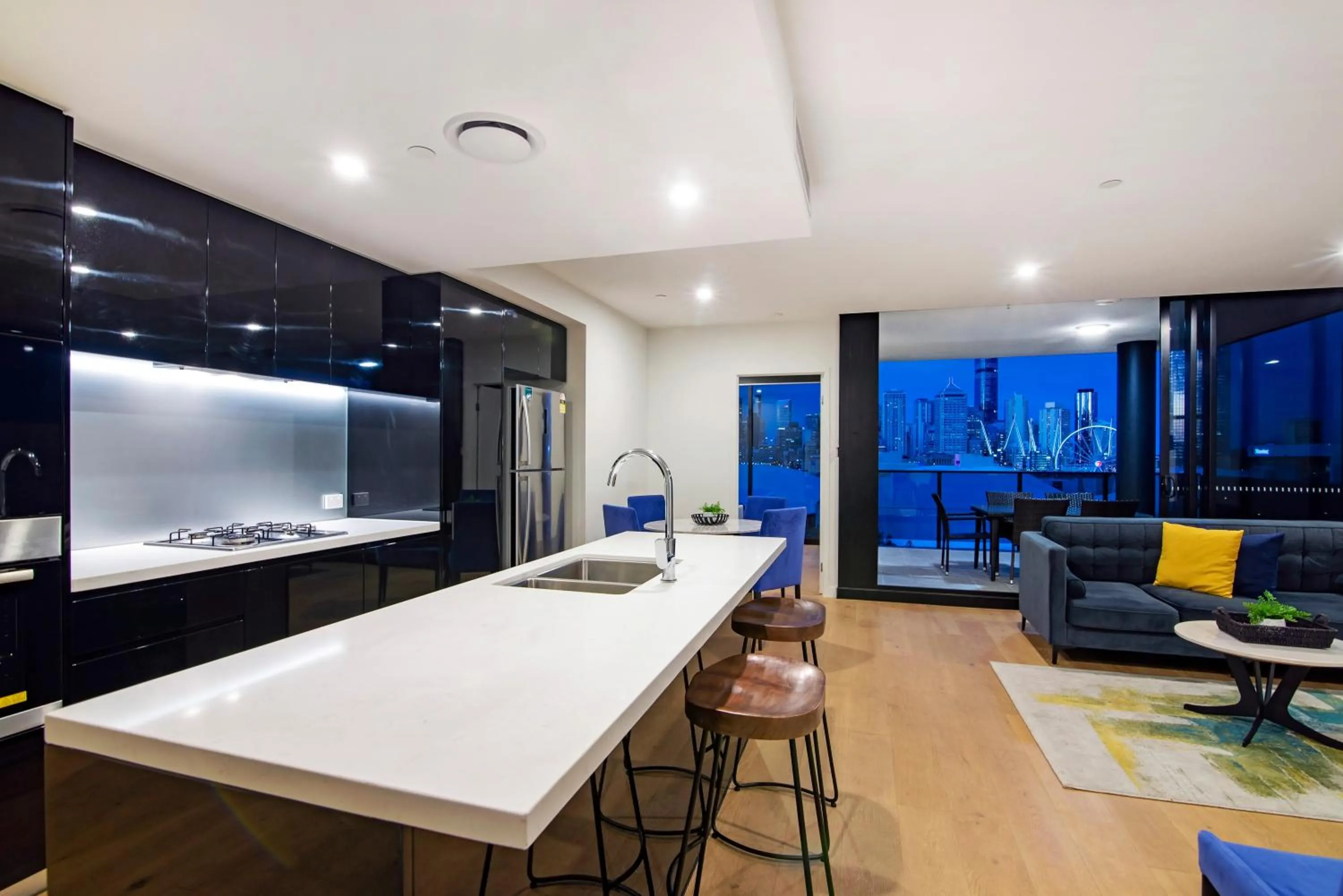 Kitchen or kitchenette in Atlas Apartments by CLLIX