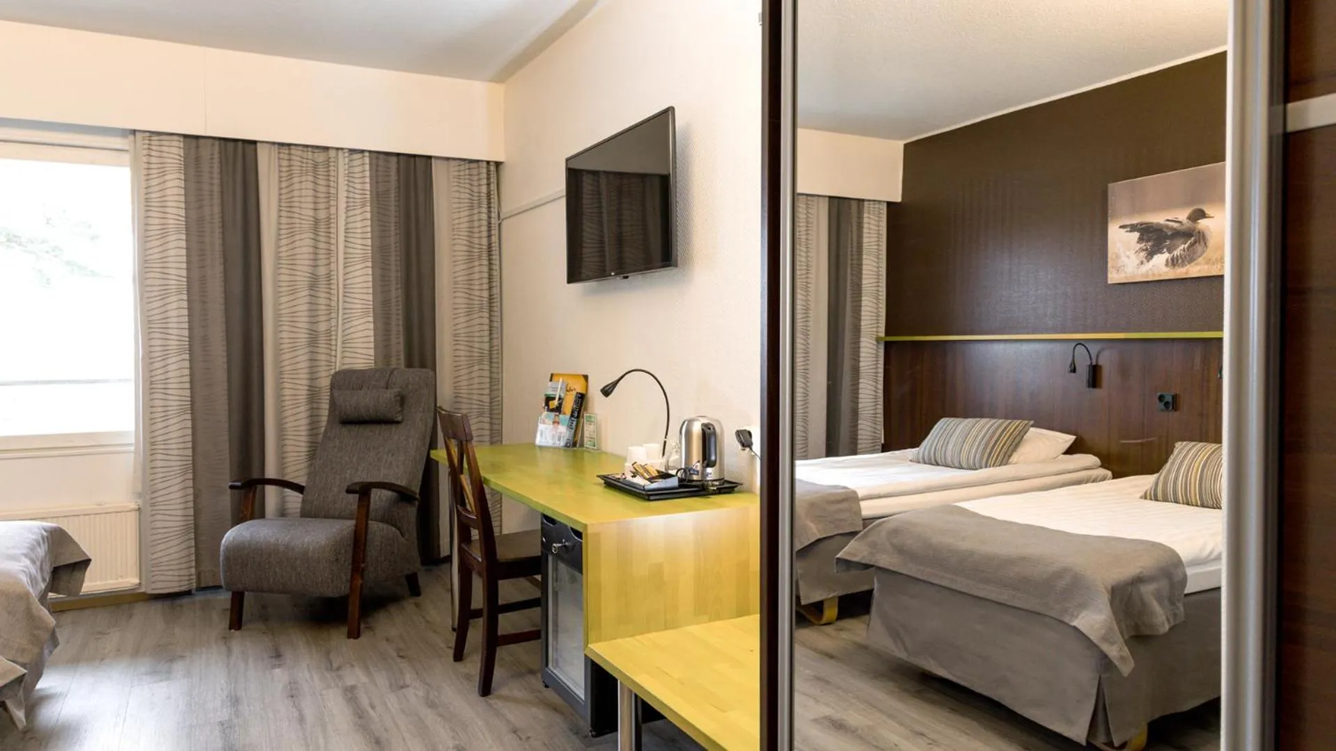 Bedroom, Bed in Finlandia Hotel Airport Oulu