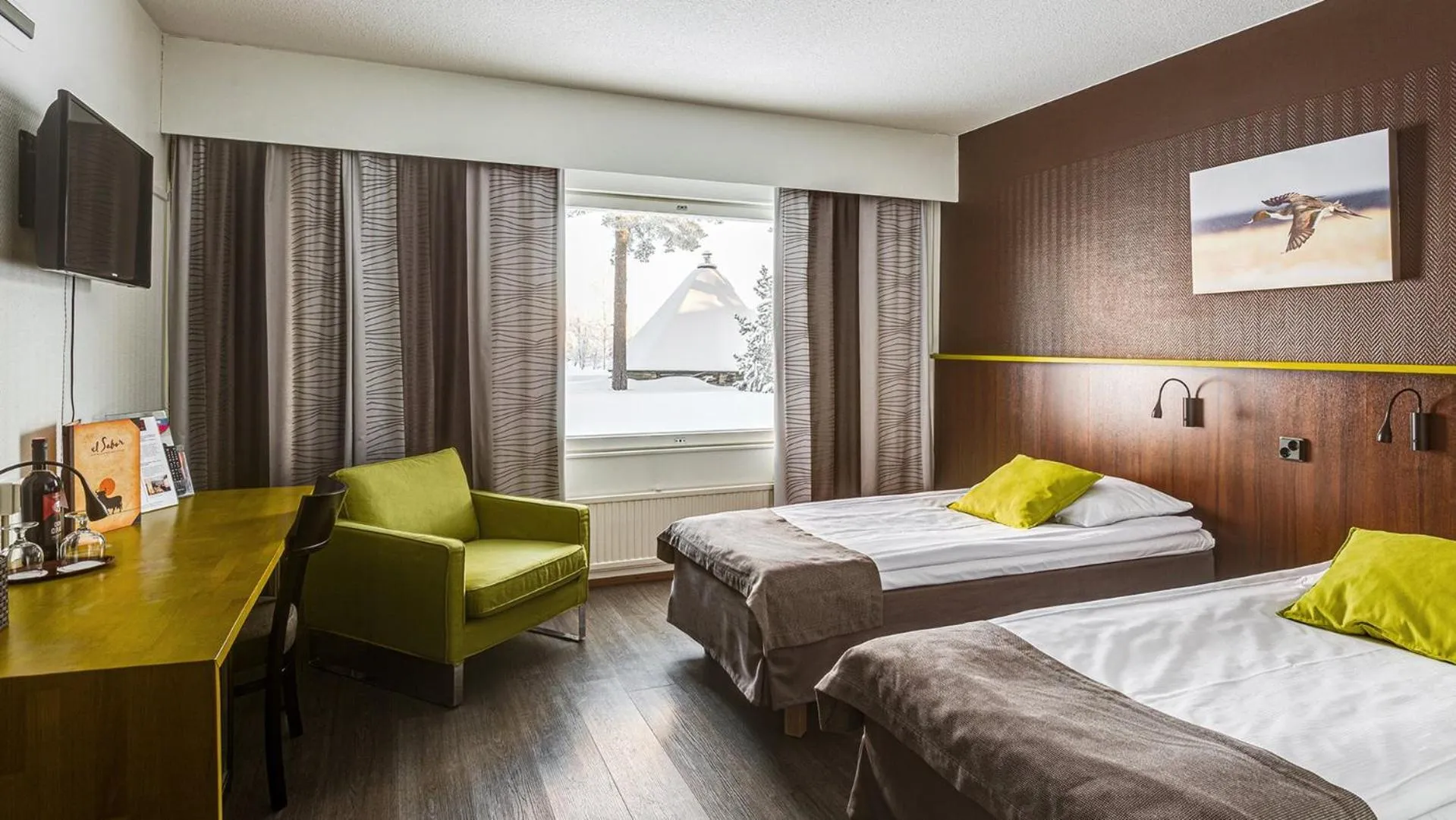 Bedroom, Bed in Finlandia Hotel Airport Oulu