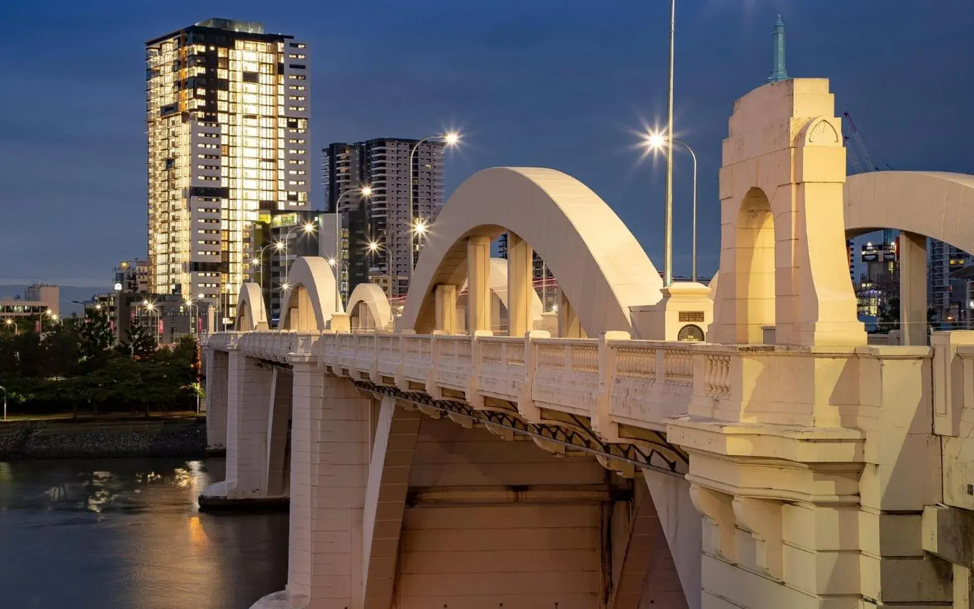 Property building in Hope Street Apartments by CLLIX Property building in Hope Street Apartments by CLLIX