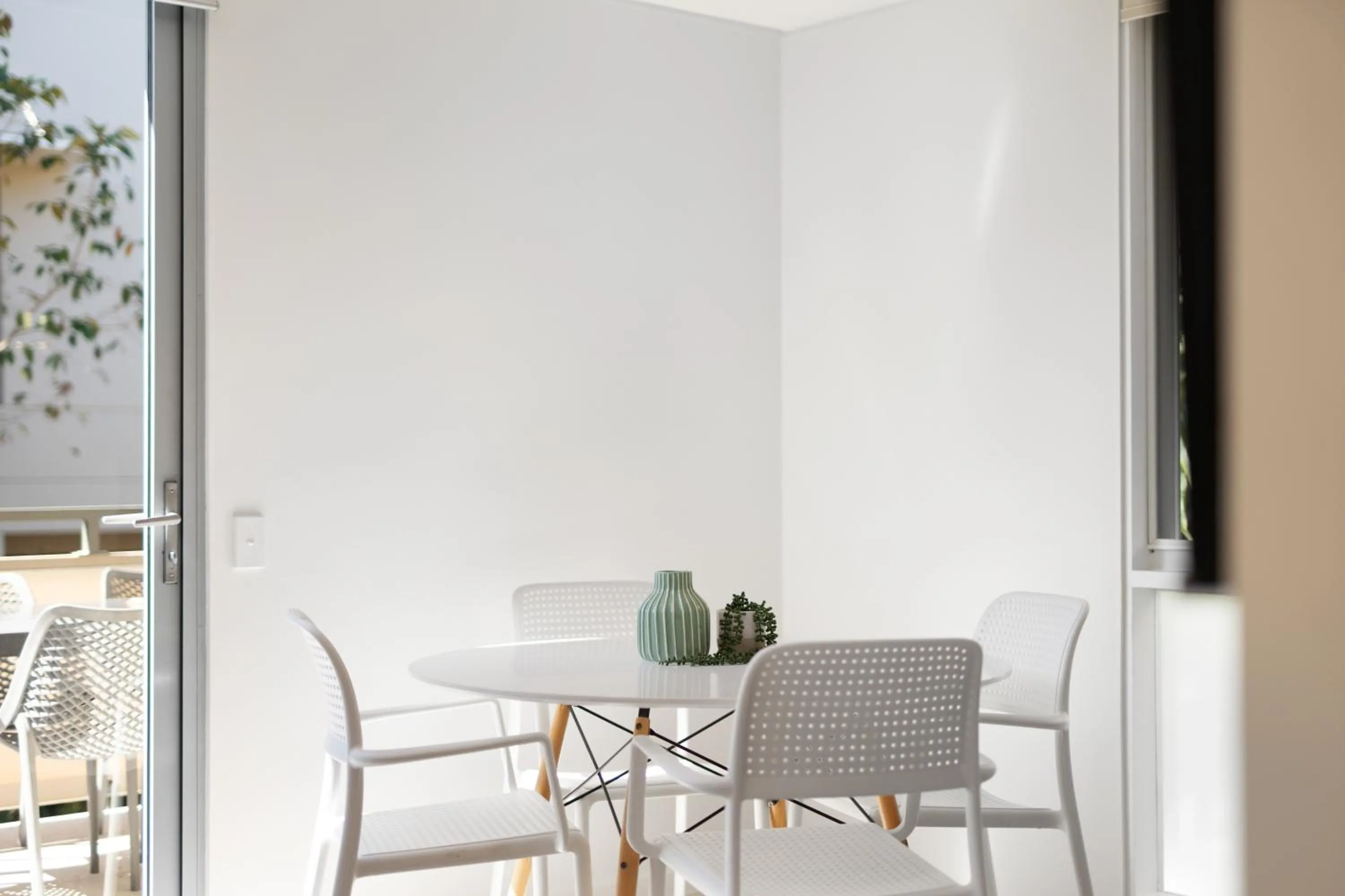 Dining area in The Hastings Beach Houses