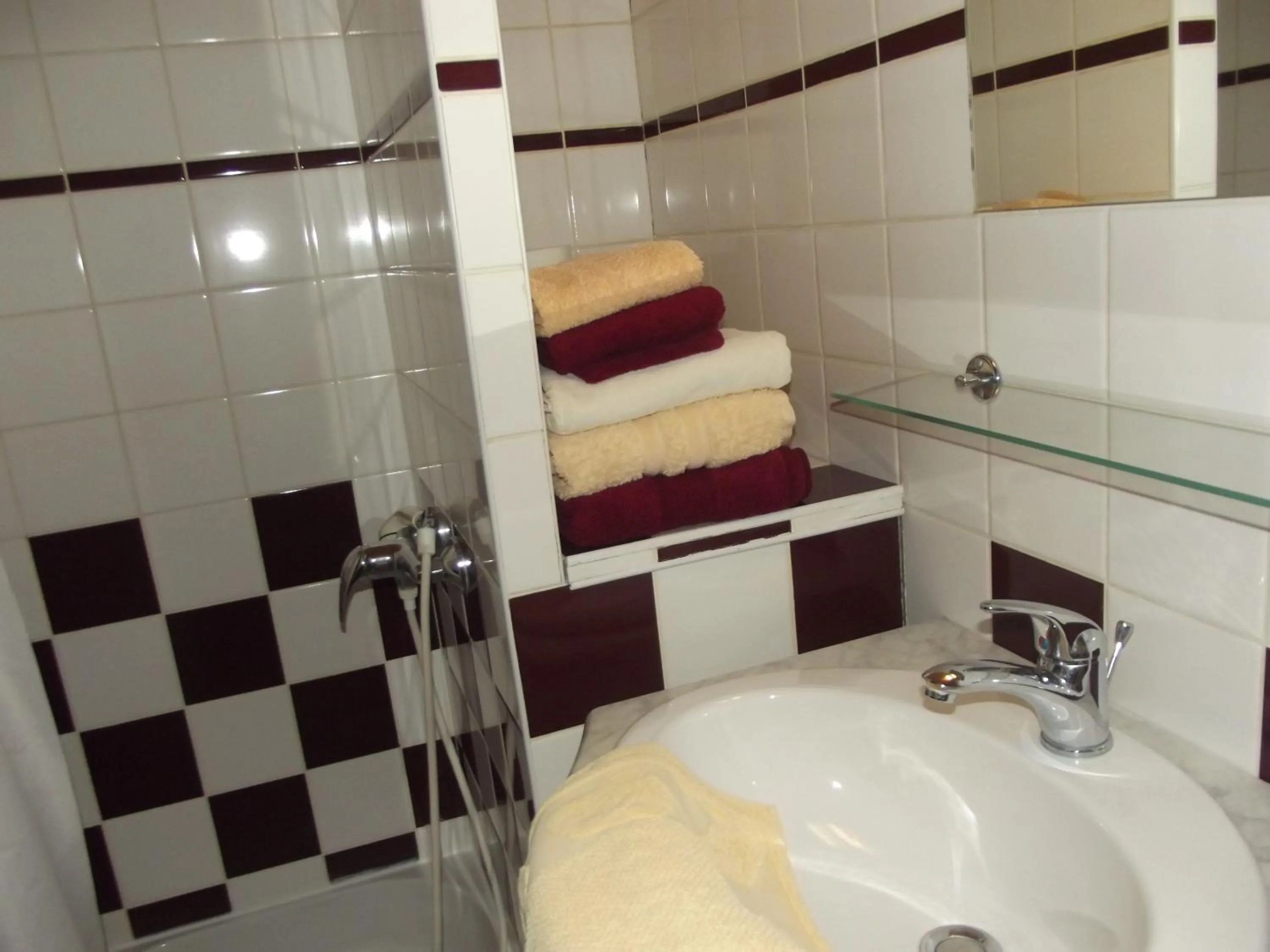 Bathroom in Entre Terre et Mer