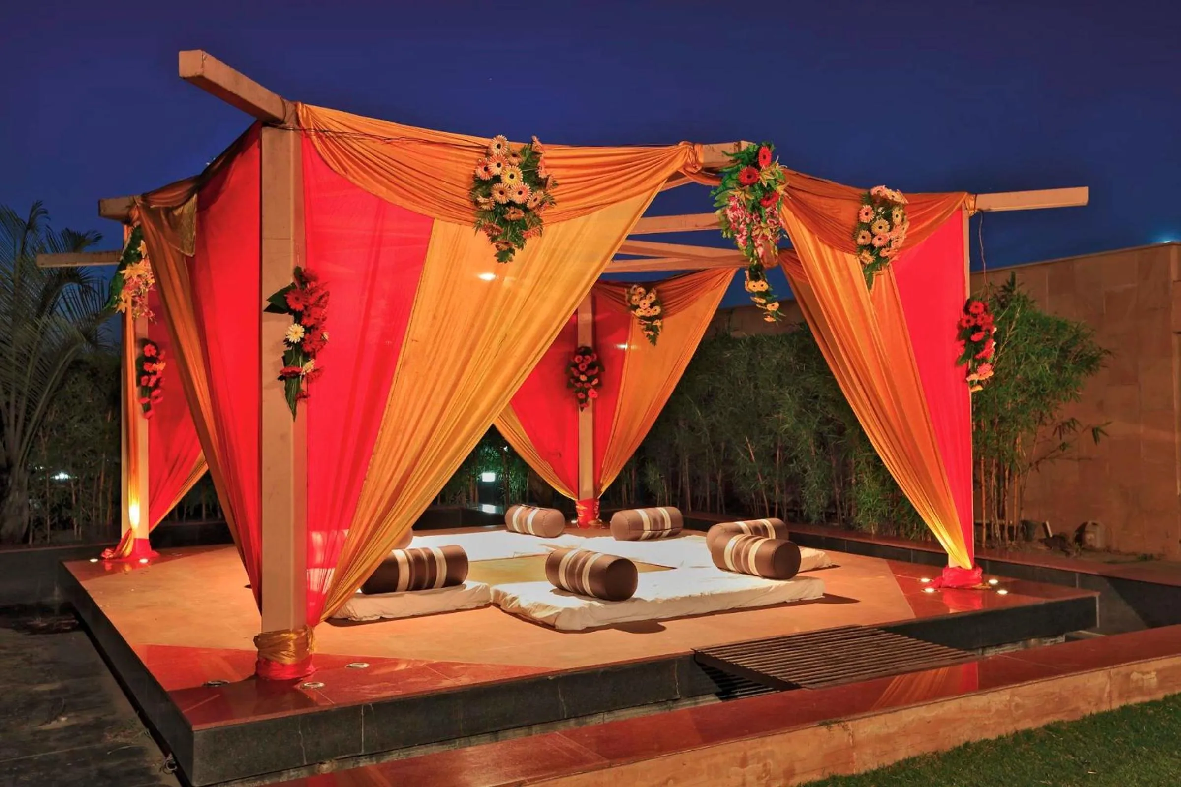 Banquet/Function facilities in Yashail Hotel Haridwar