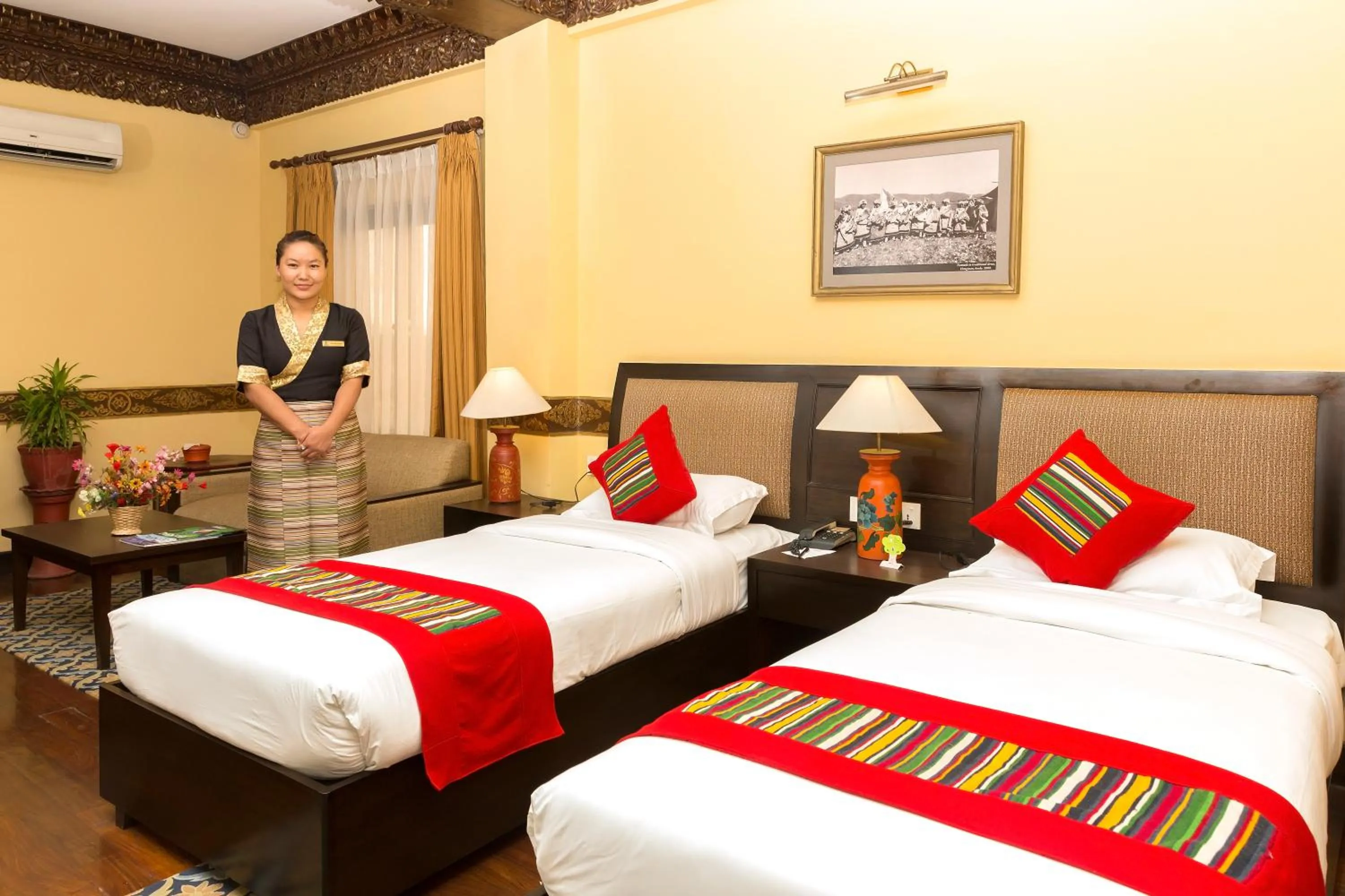 Photo of the whole room, Bed in Hotel Tibet International