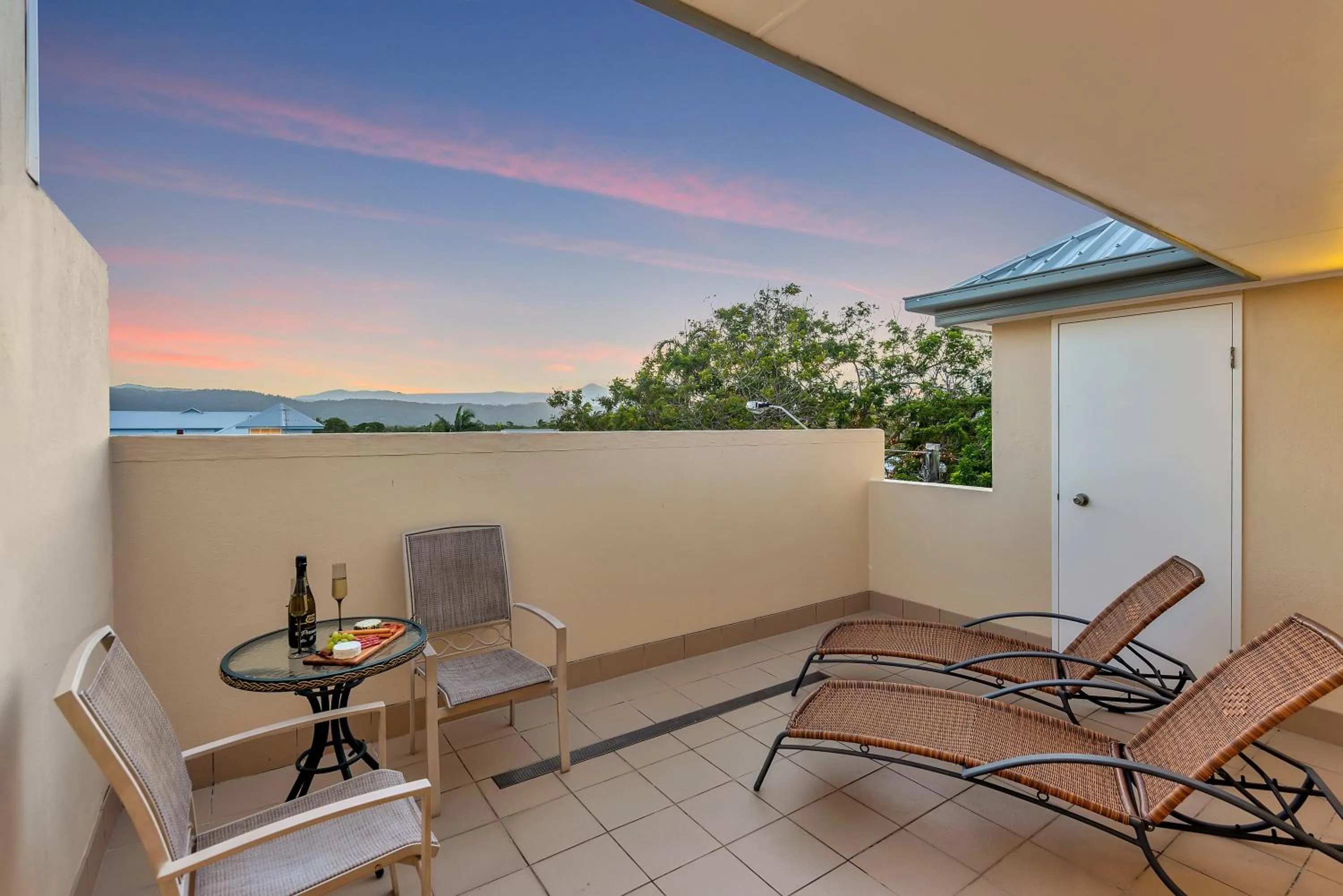 Balcony/Terrace in The Newport on Macrossan - Adults Only