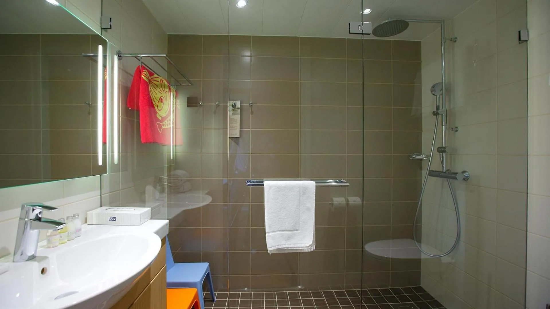 Shower in Naantali Spa Hotel