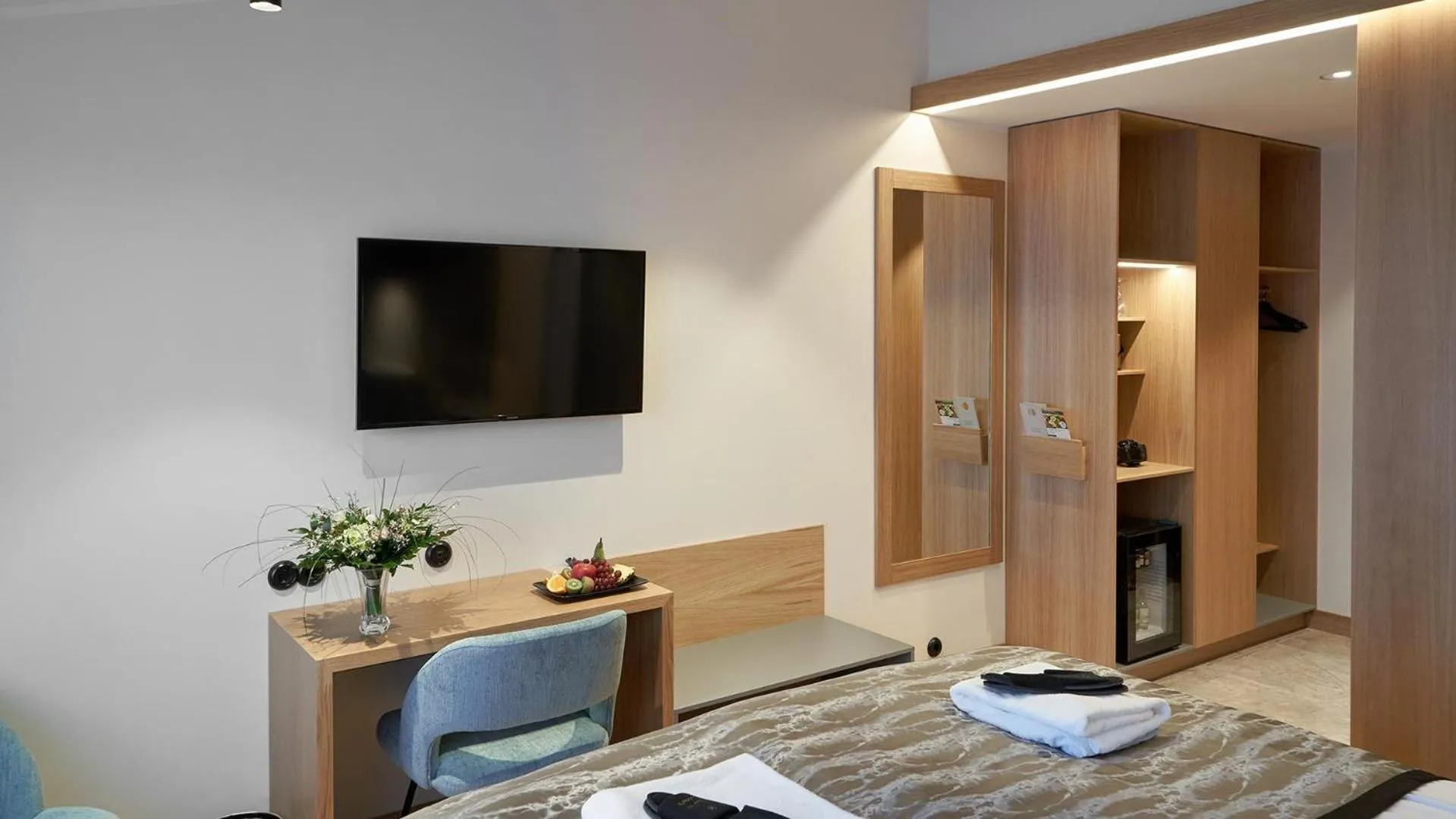 TV and multimedia, Bed in Naantali Spa Hotel