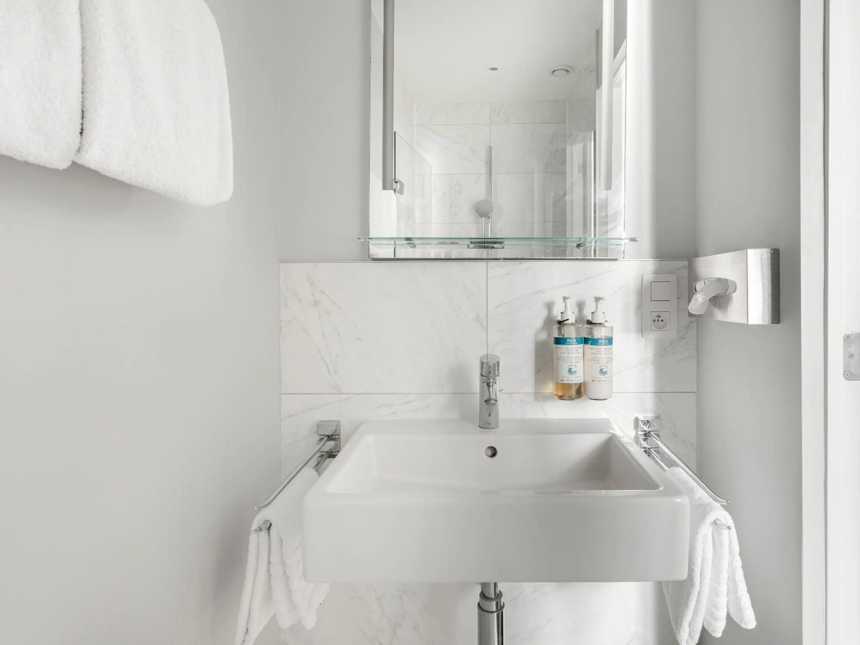 Bathroom in Numa Brussels Lief