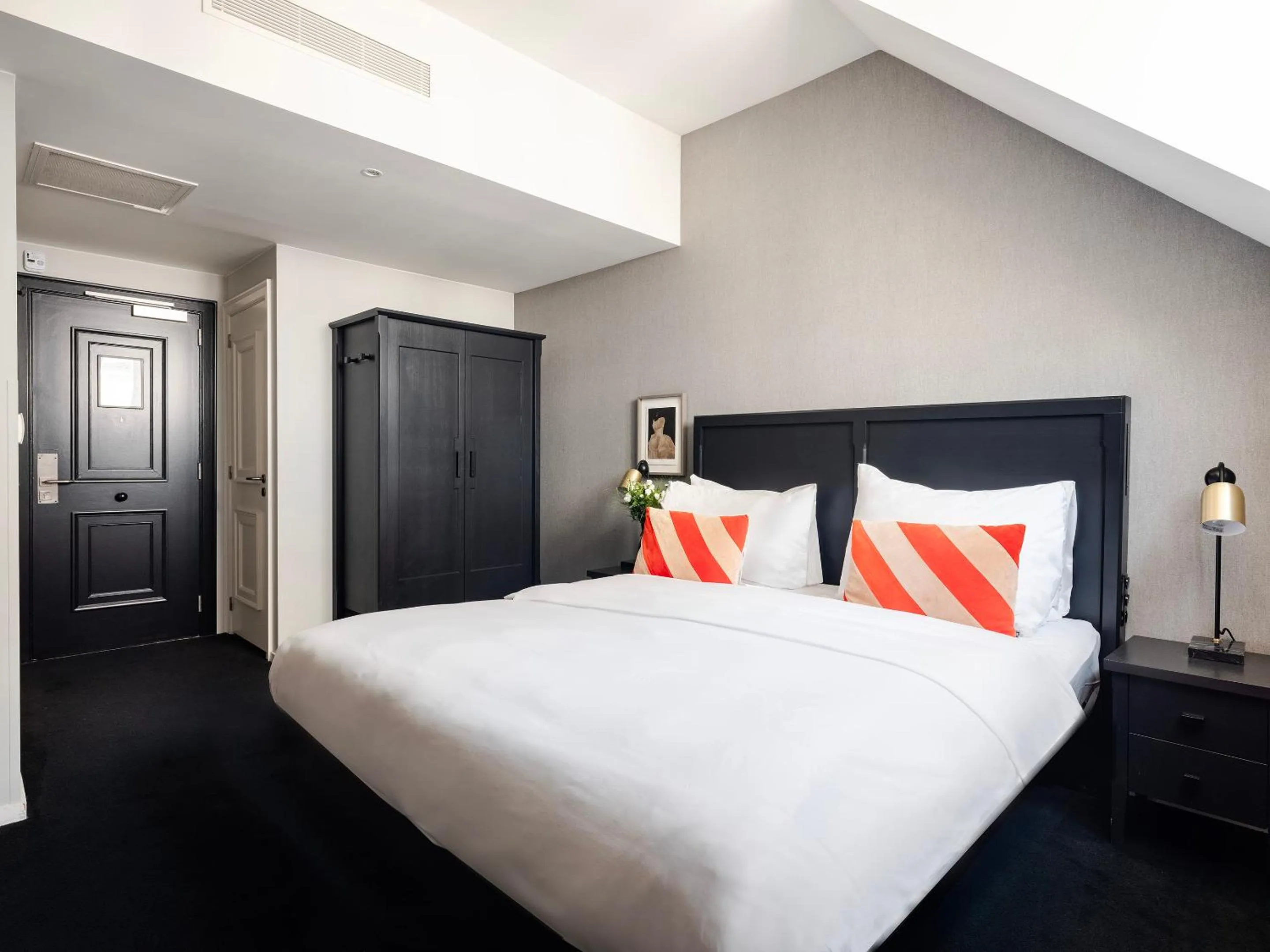 Bed in Numa Brussels Lief