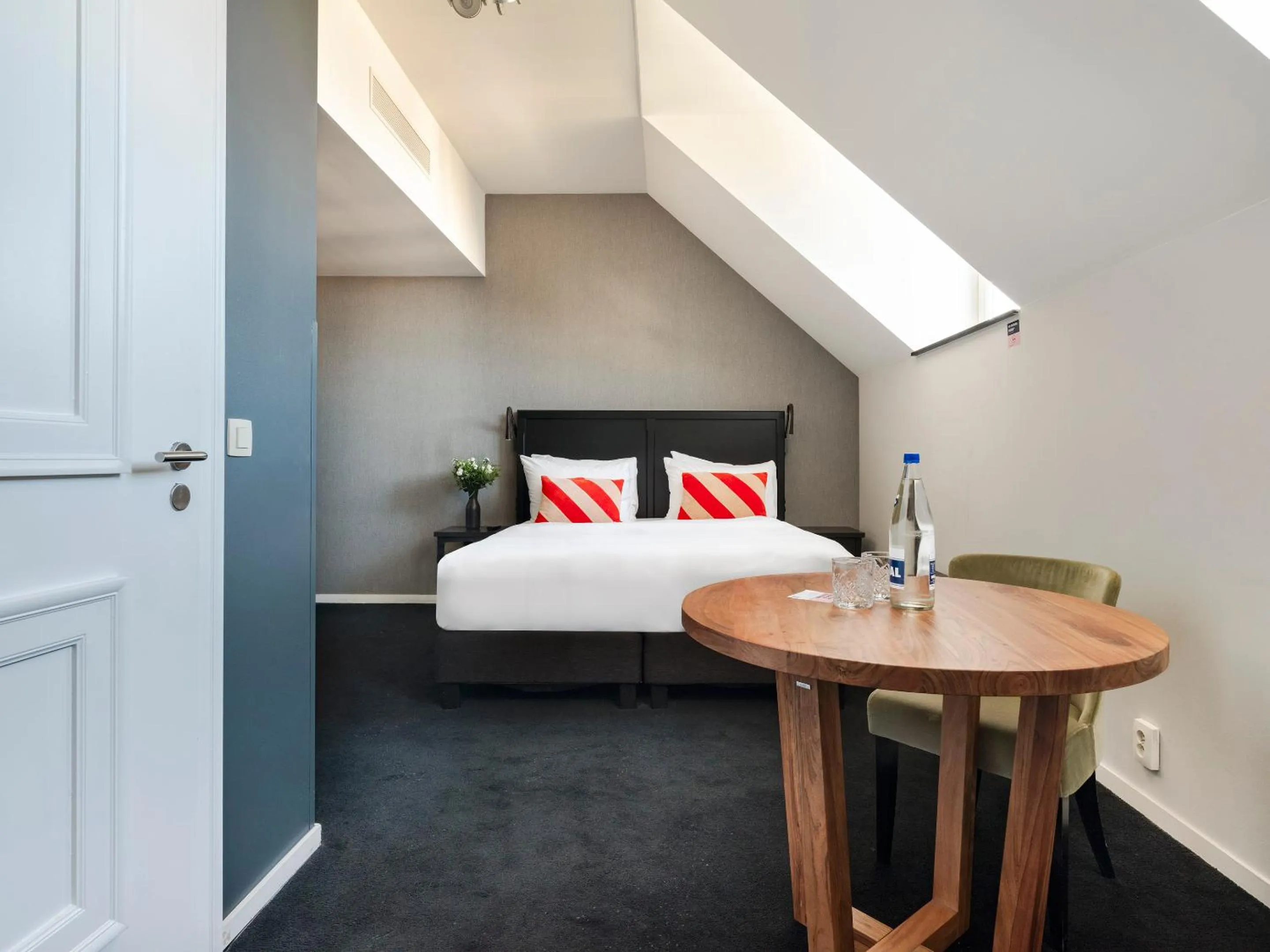 Bedroom, Bed in Numa Brussels Lief