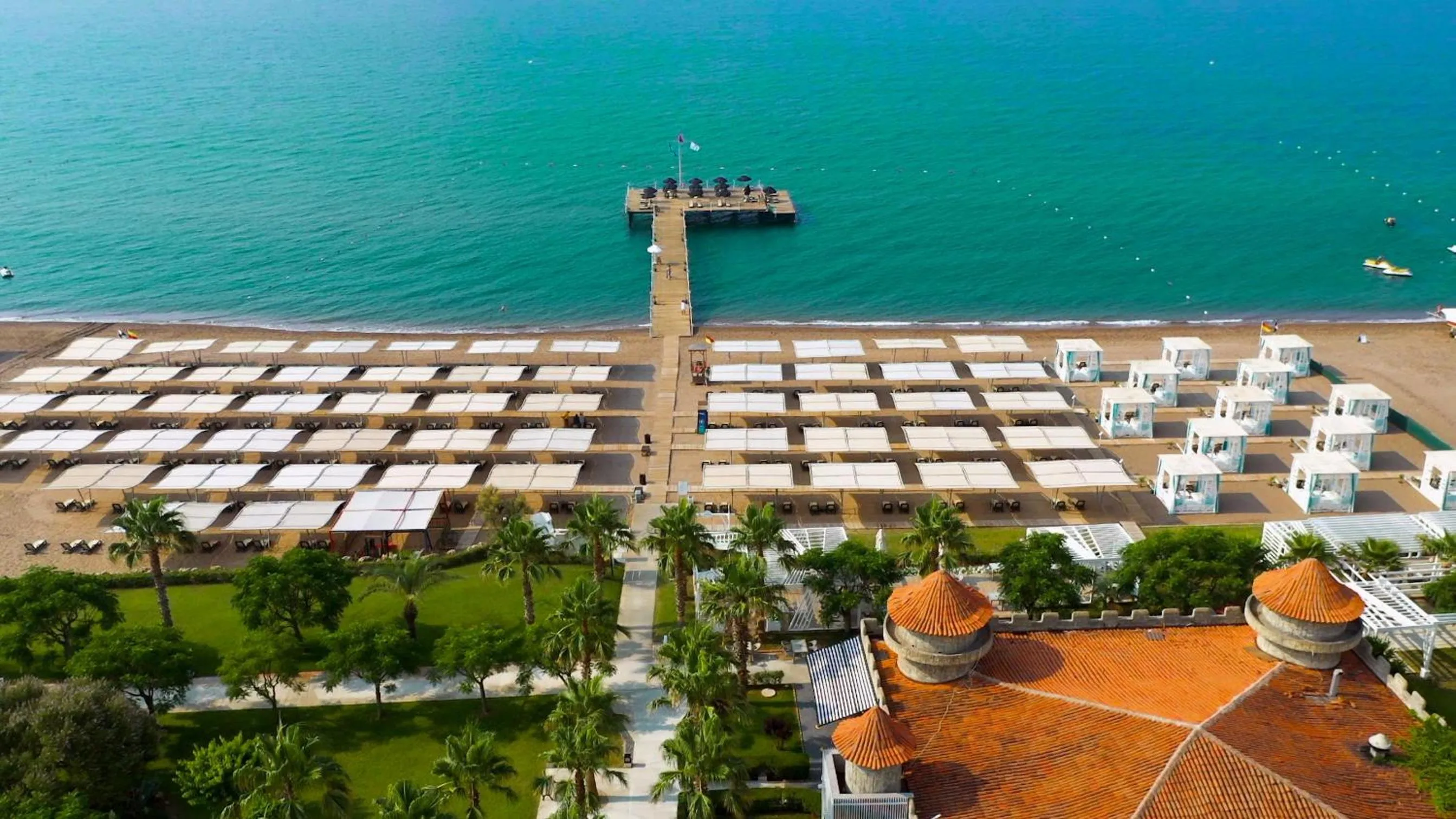 Beach in Sherwood Exclusive Lara