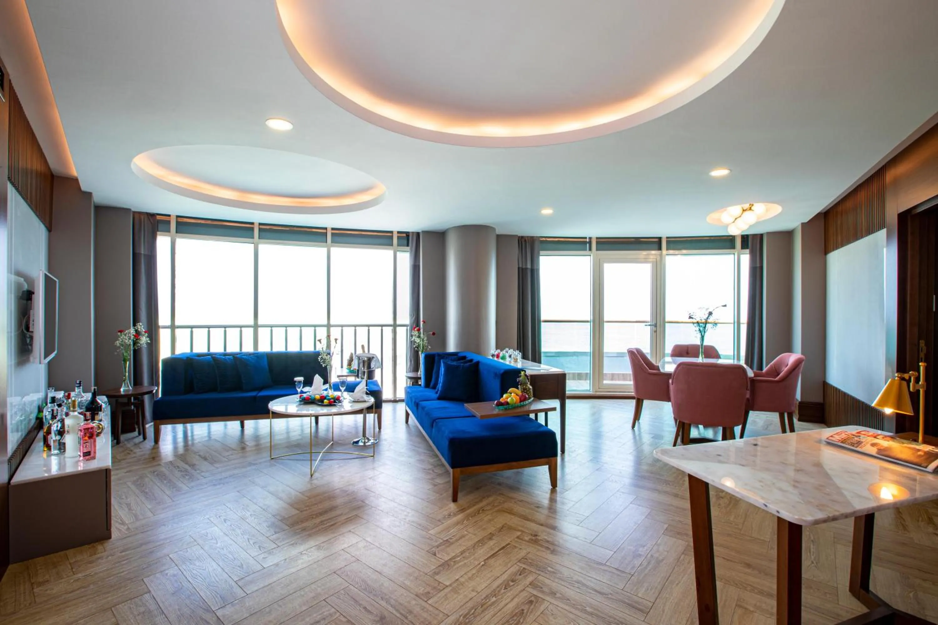 Photo of the whole room in Sherwood Exclusive Lara