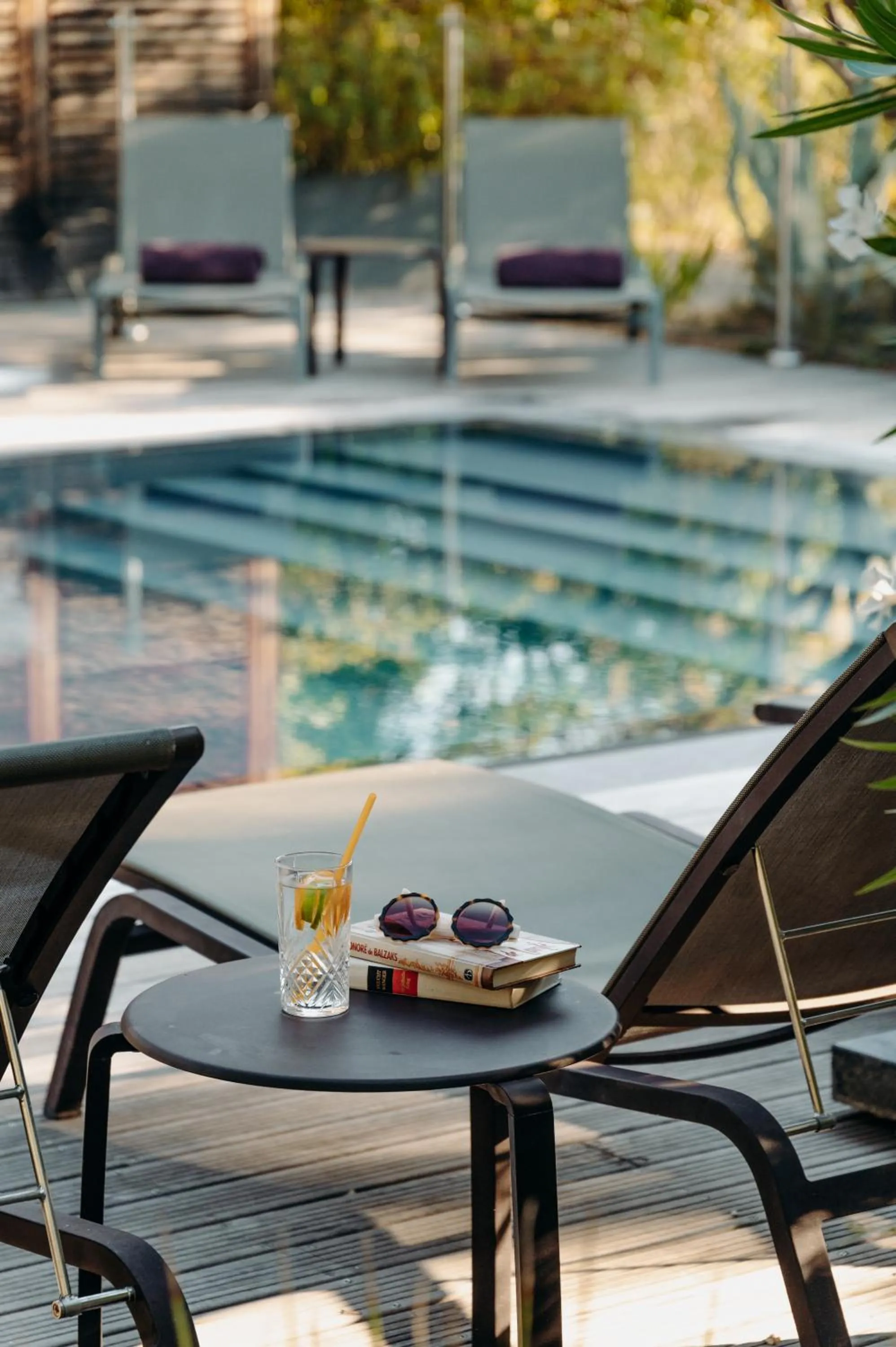 Swimming pool in Courtyard by Marriott Montpellier