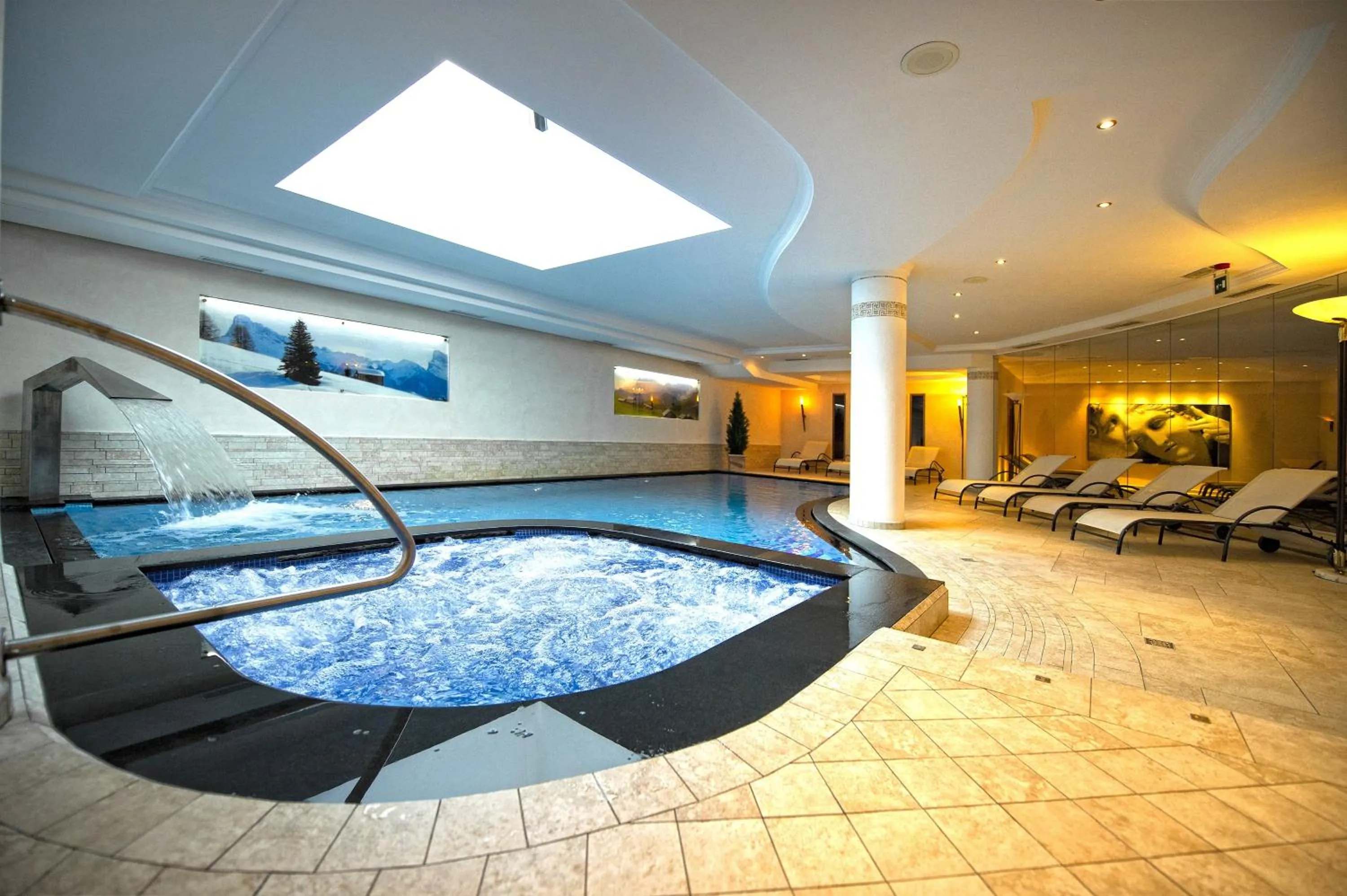 Hot Tub in Hotel Teresa