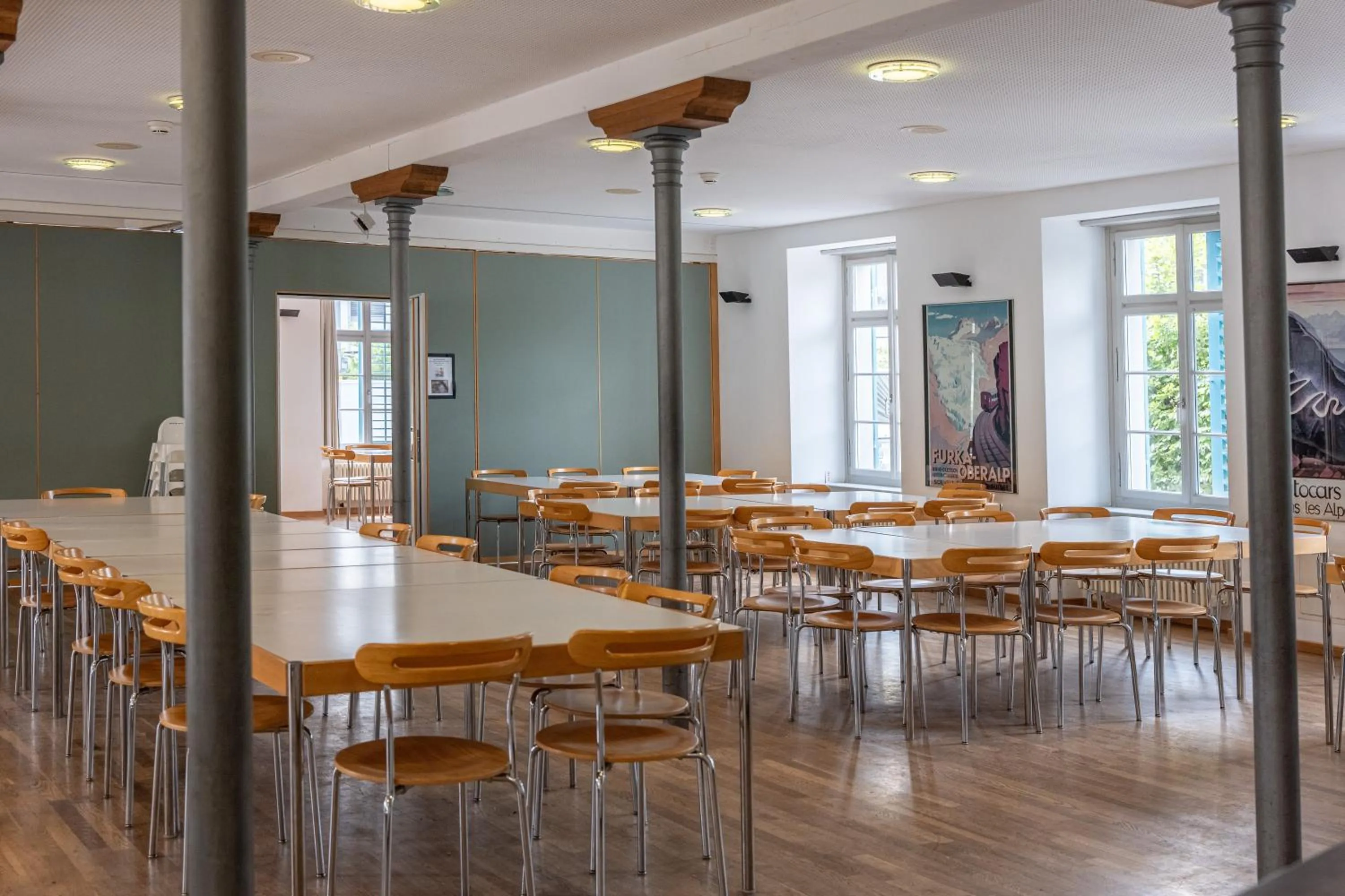 Restaurant/places to eat in Richterswil Youth Hostel