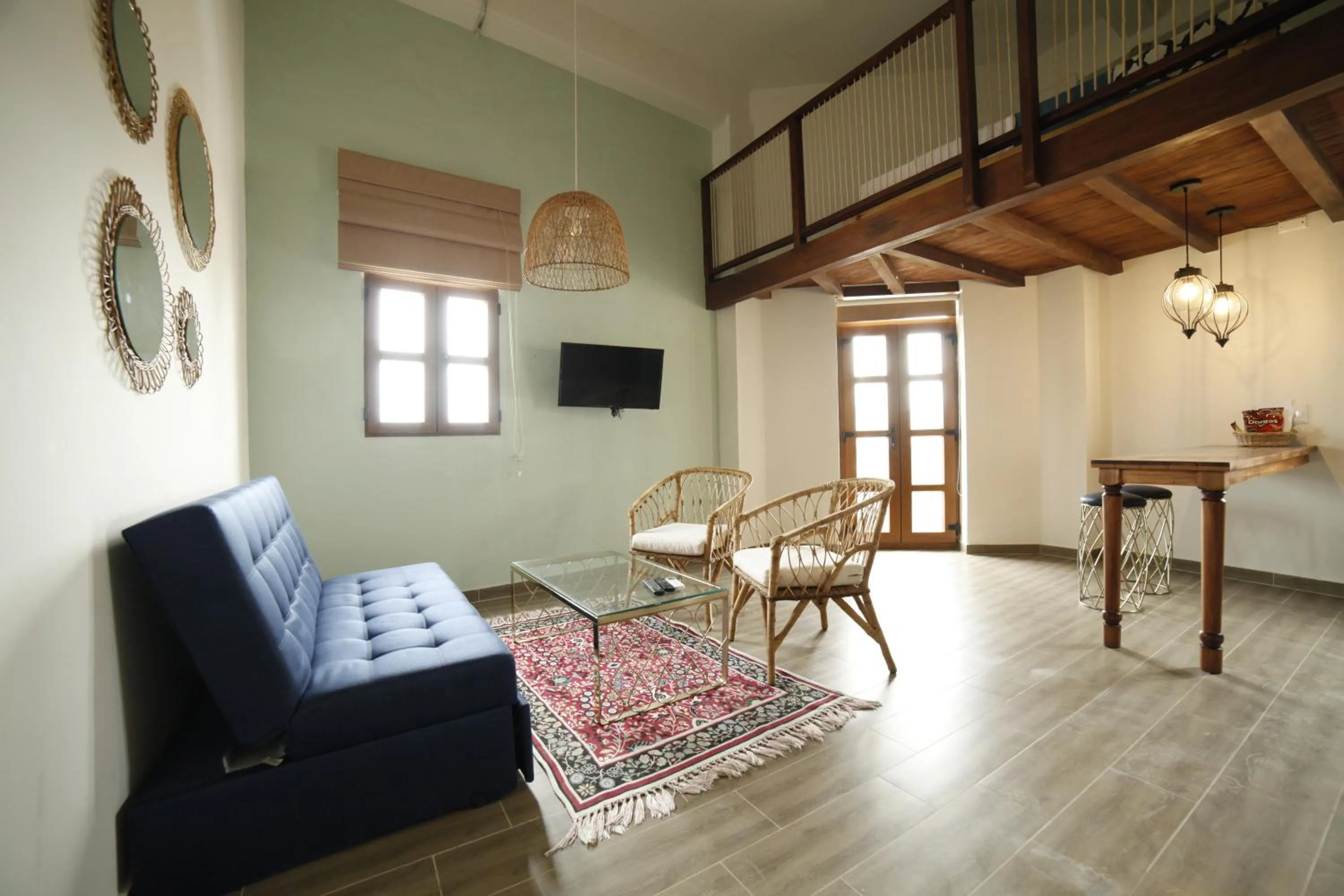 TV and multimedia in Soy Local Centro Histórico