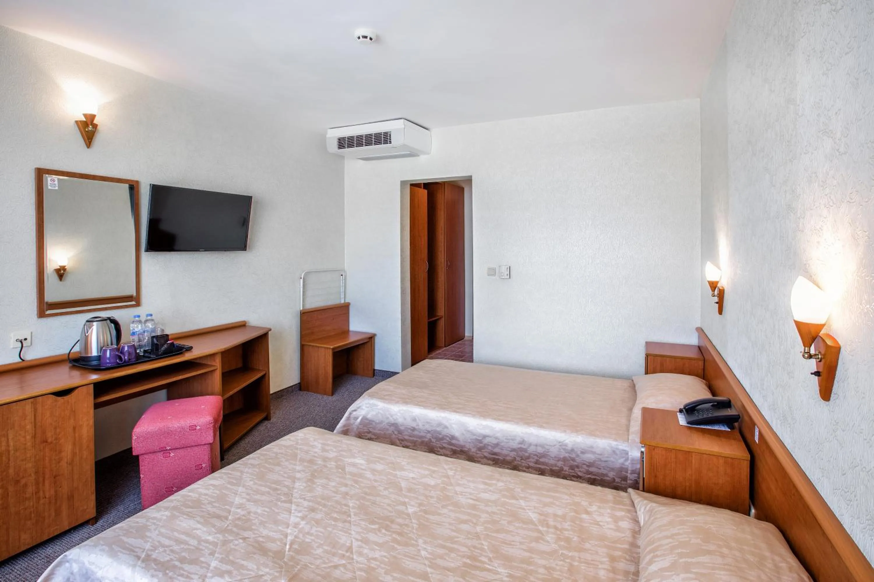 Communal lounge/ TV room, Bed in Kuban Resort & Aquapark - All Inclusive