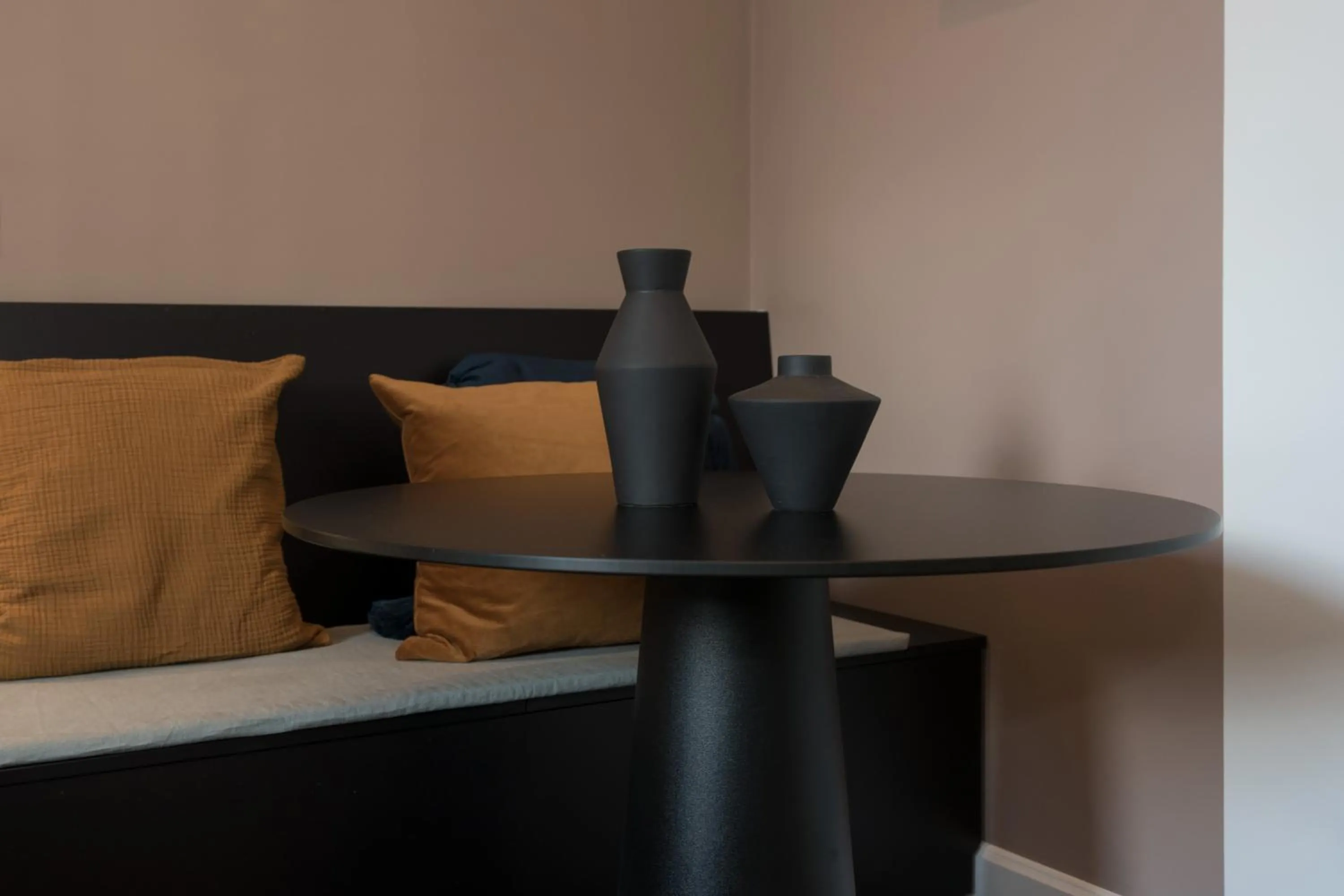 City centre studio canal belt