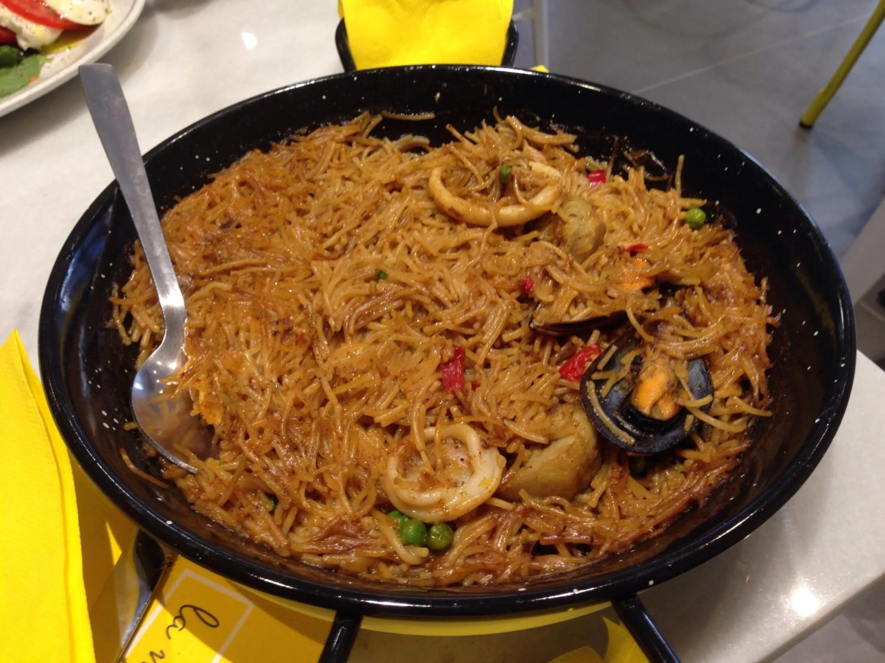 Food in Alguera Apartments Napols