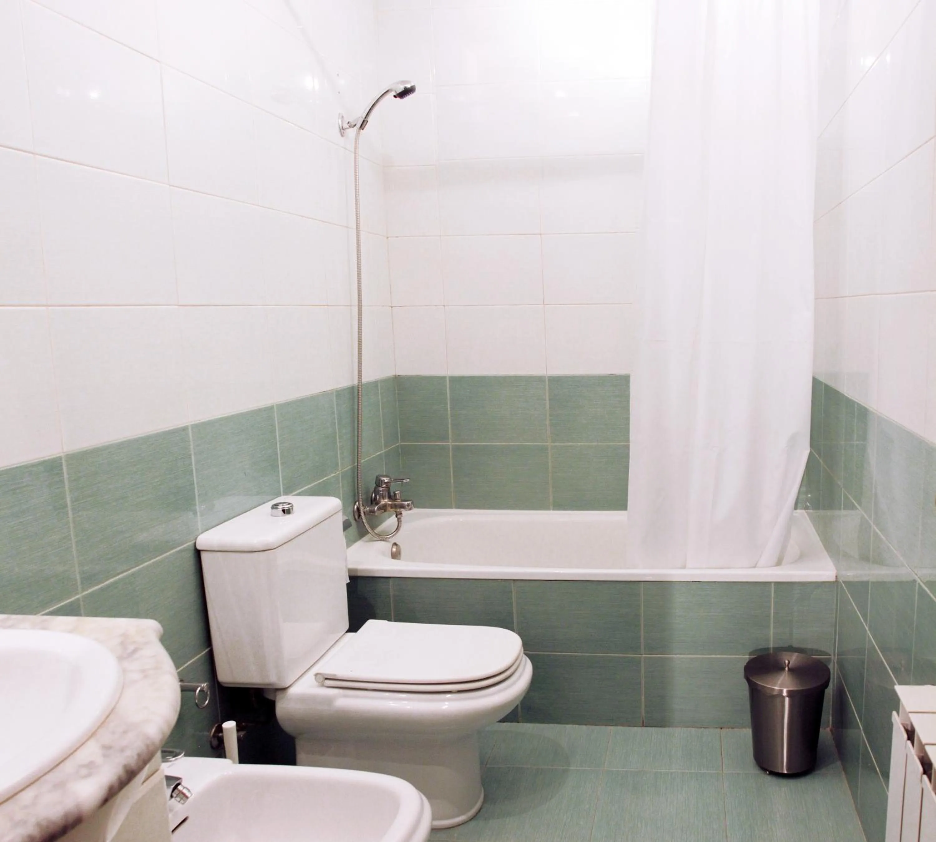 Bathroom in Alguera Apartments Napols