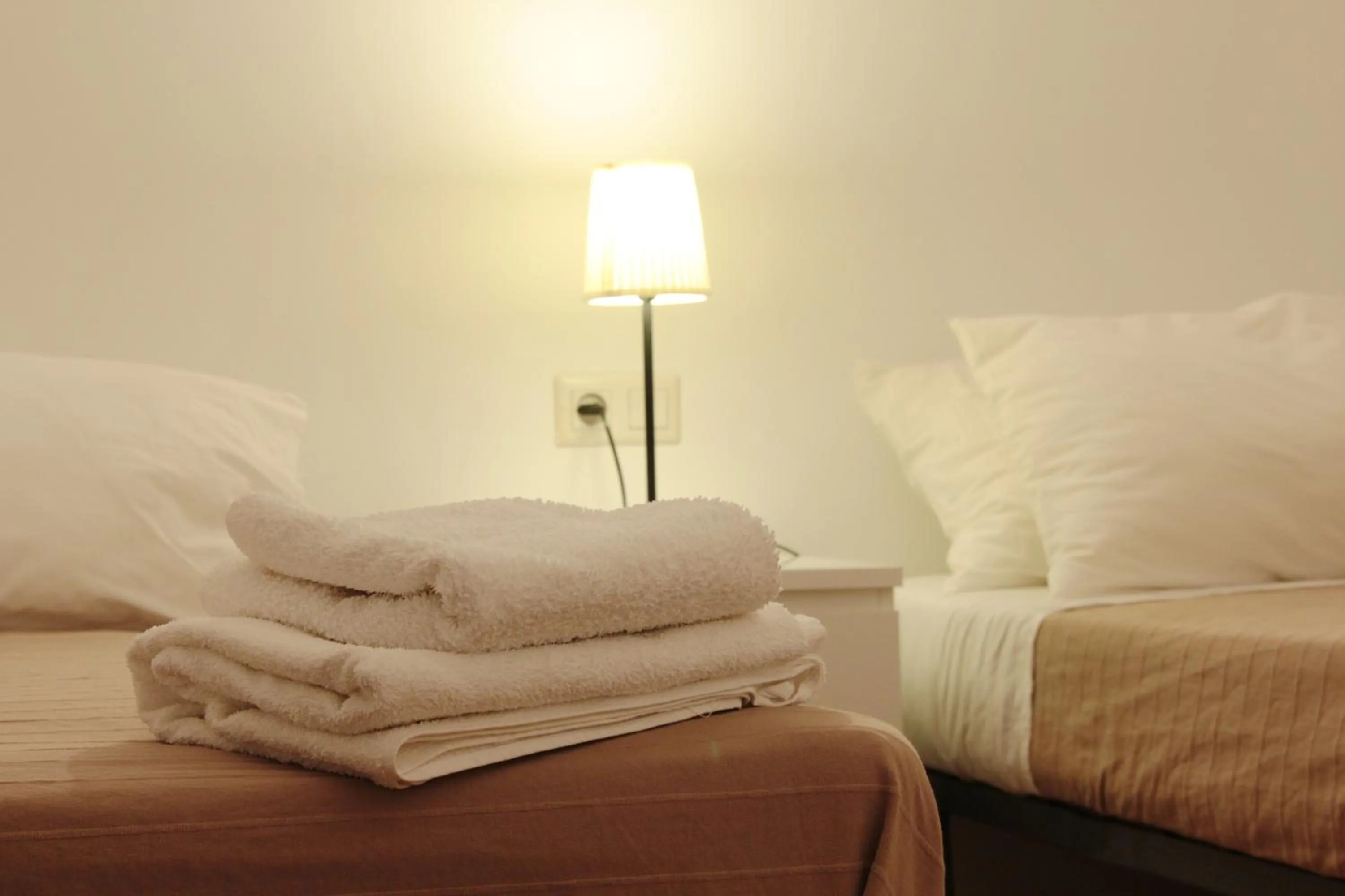 Photo of the whole room, Bed in Alguera Apartments Napols