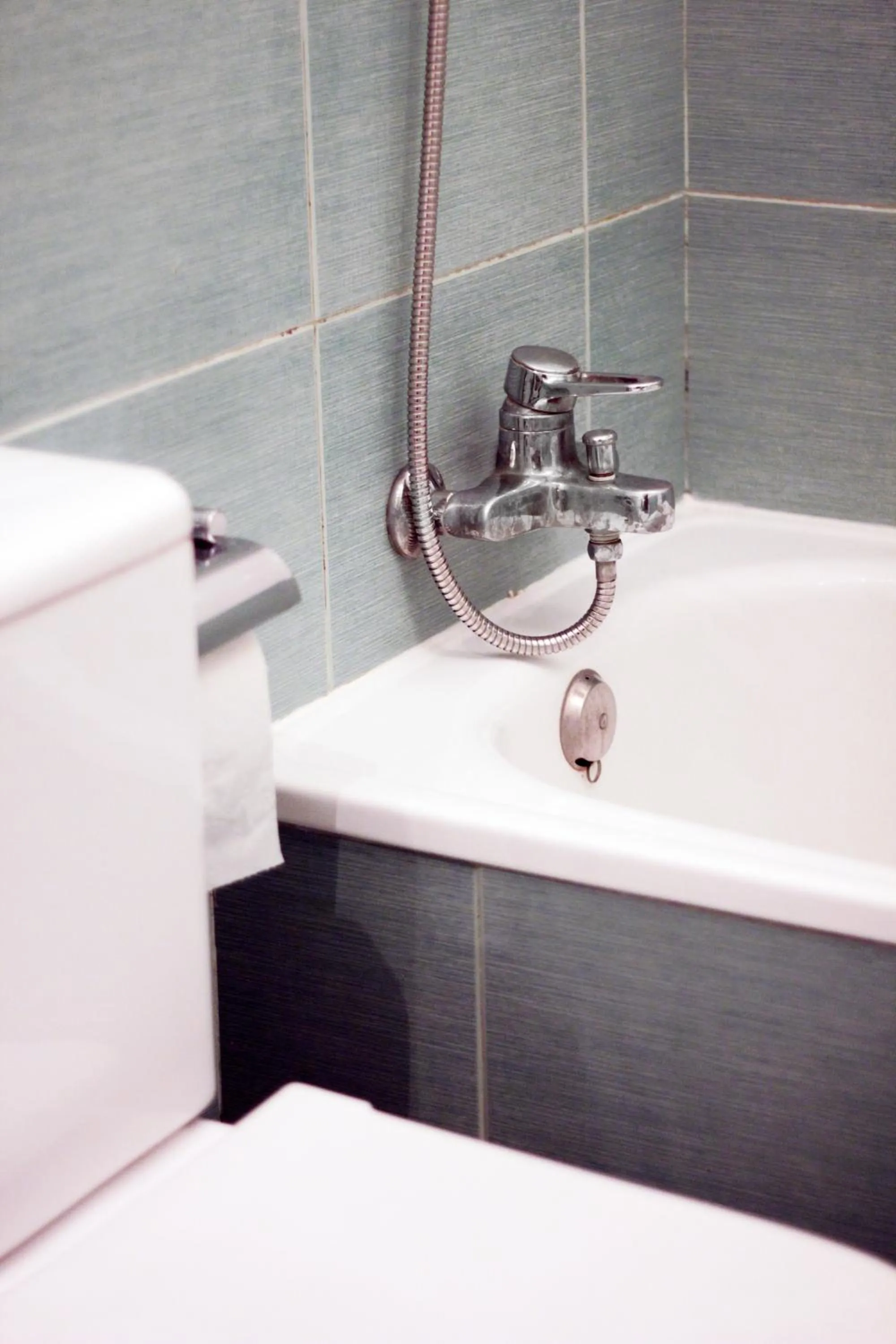 Bathroom in Alguera Apartments Napols