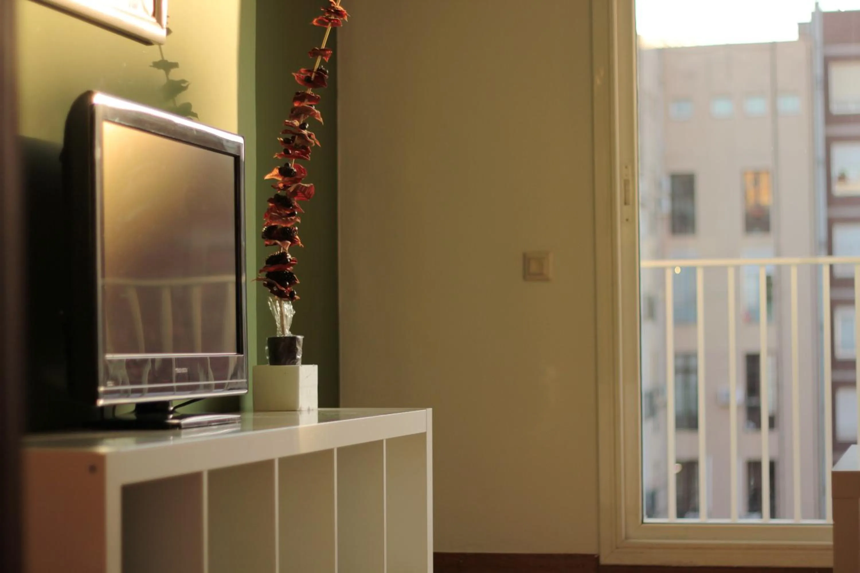 Living room in Alguera Apartments Napols