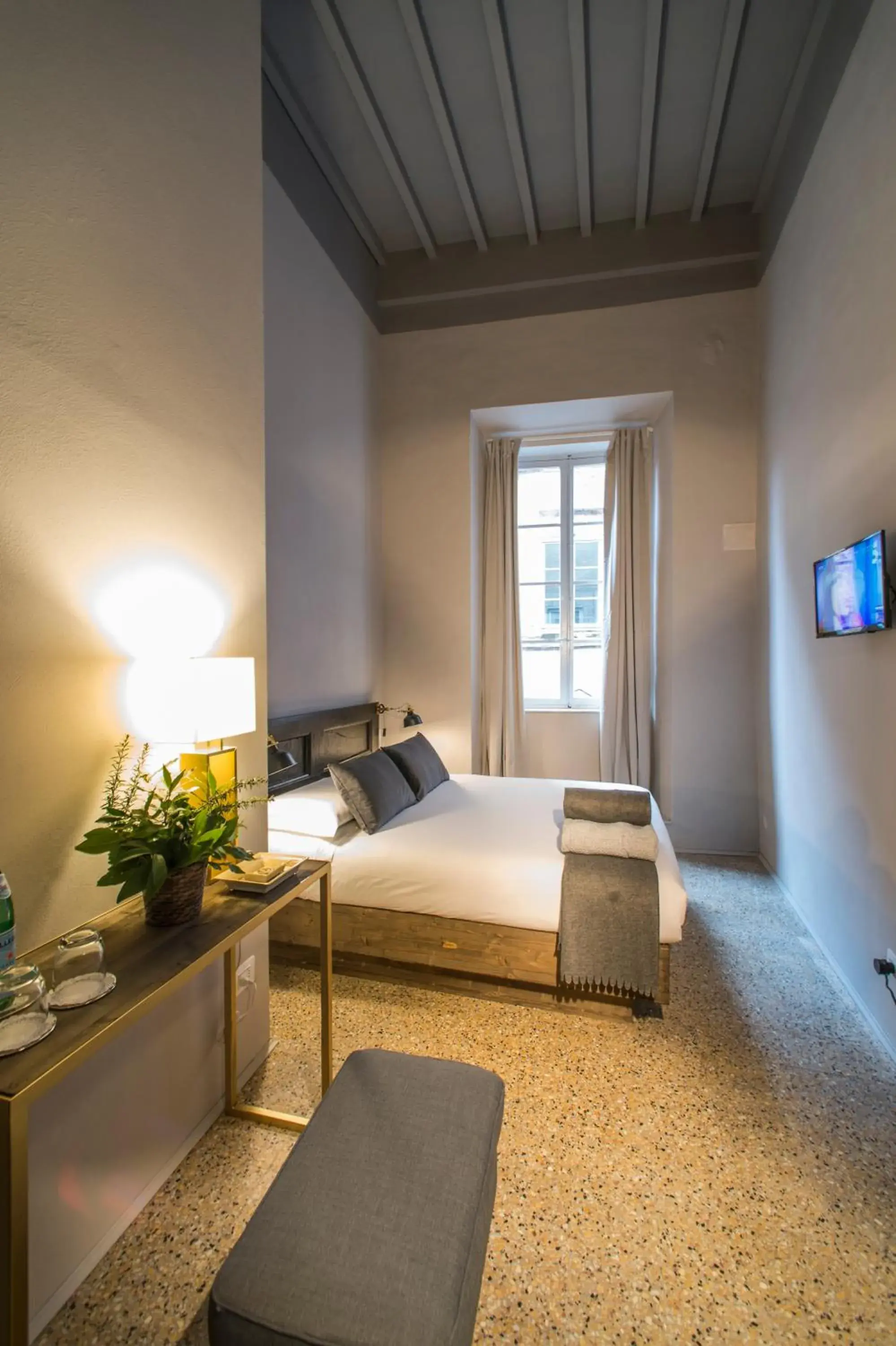 Double Room in Palazzo del Papa Double Room in Palazzo del Papa