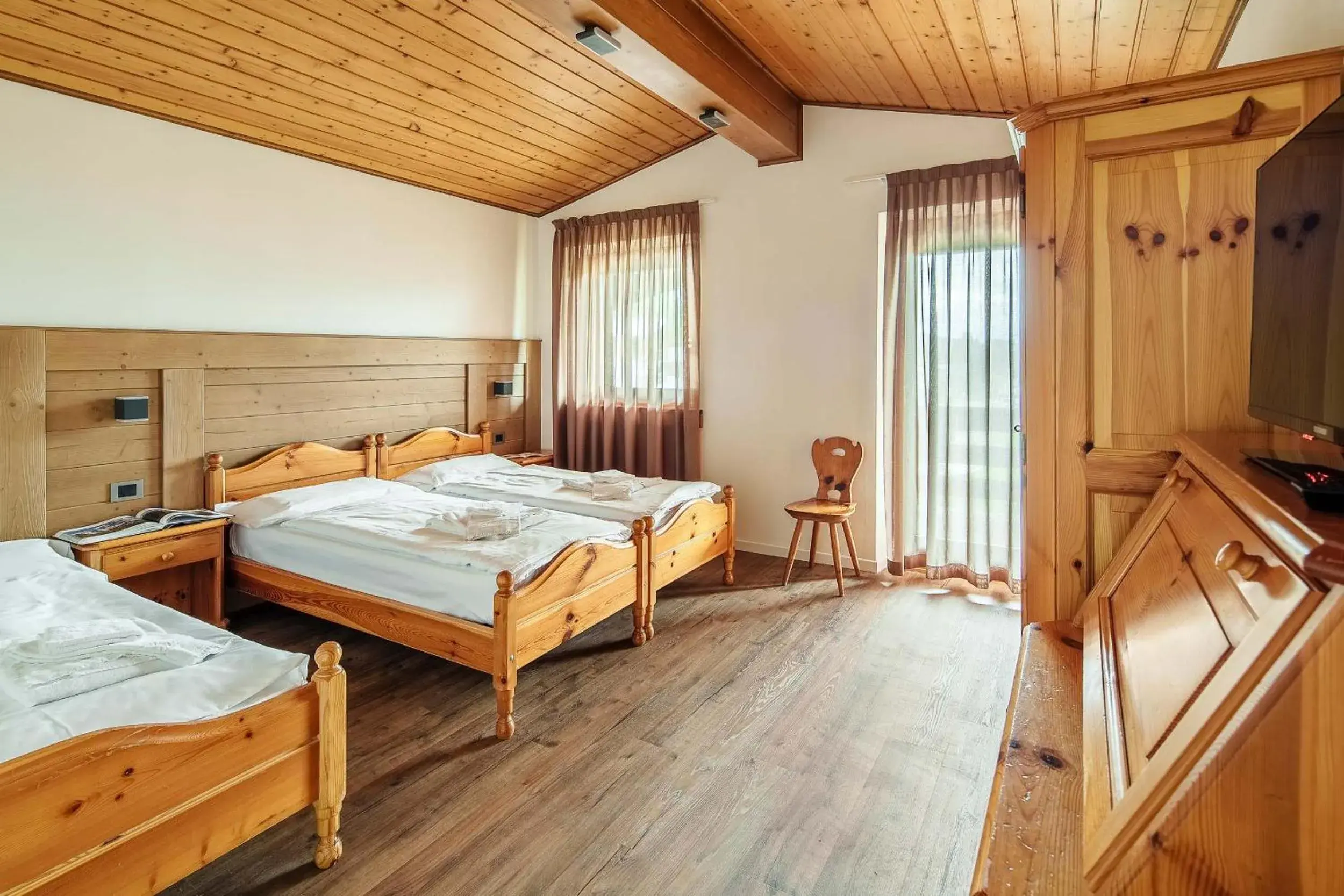 Deluxe Family Room in Nord Hotel Deluxe Family Room in Nord Hotel