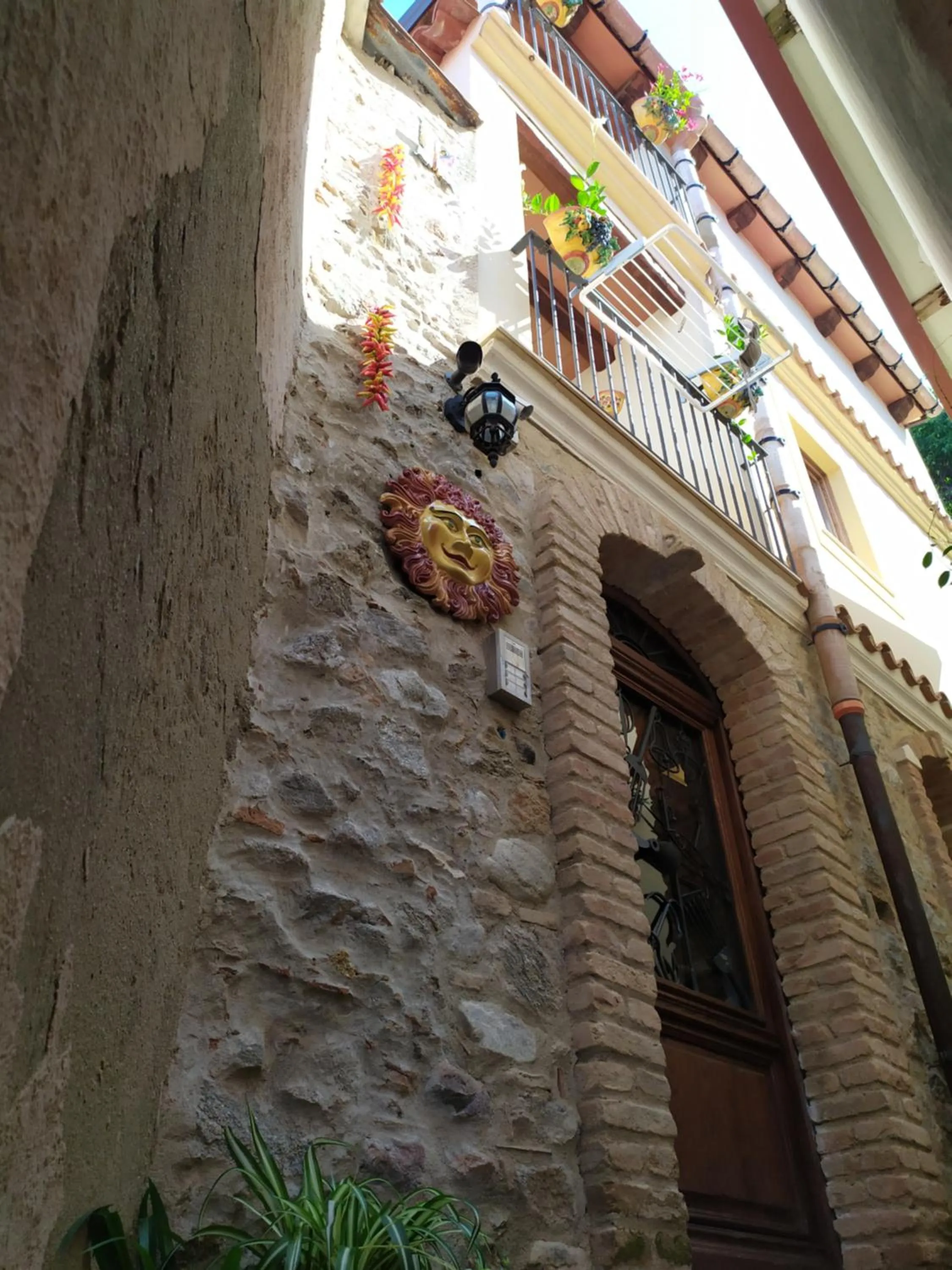 Property building in Romeo e Giulietta Scilla