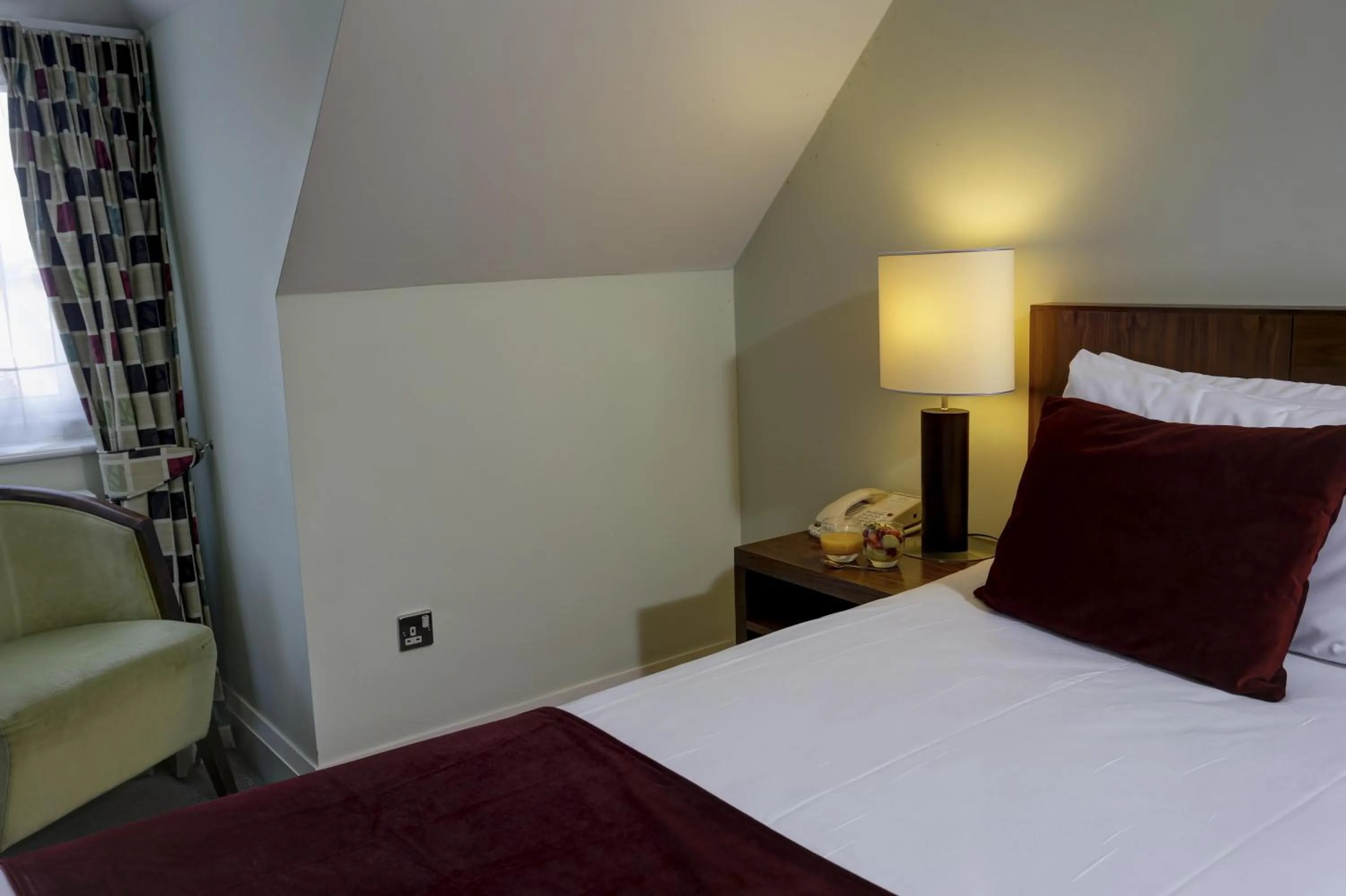 Bedroom, Bed in Best Western Ship Hotel