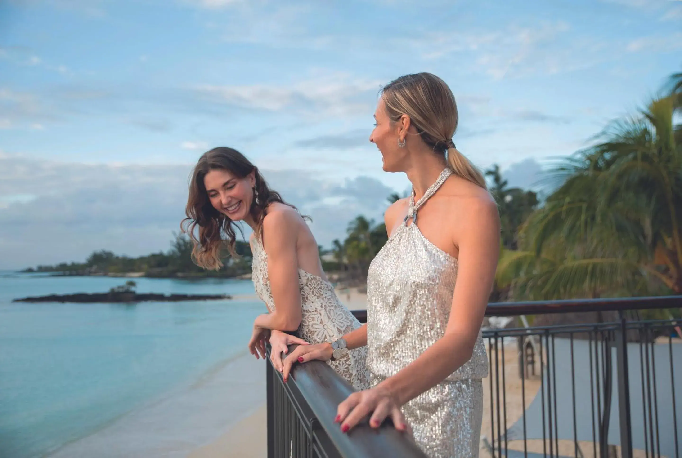 Property building in Royal Palm Beachcomber Luxury Property building in Royal Palm Beachcomber Luxury