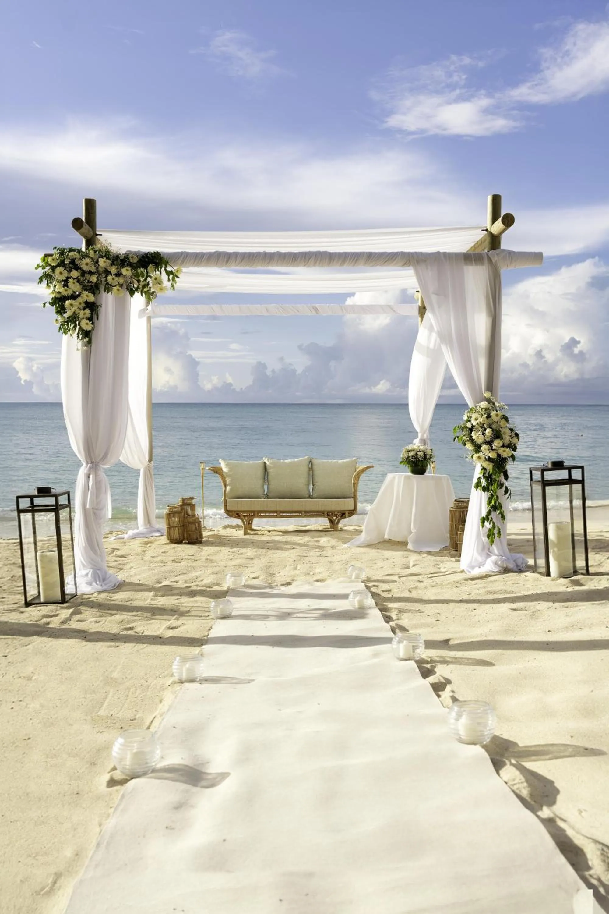 wedding in Royal Palm Beachcomber Luxury